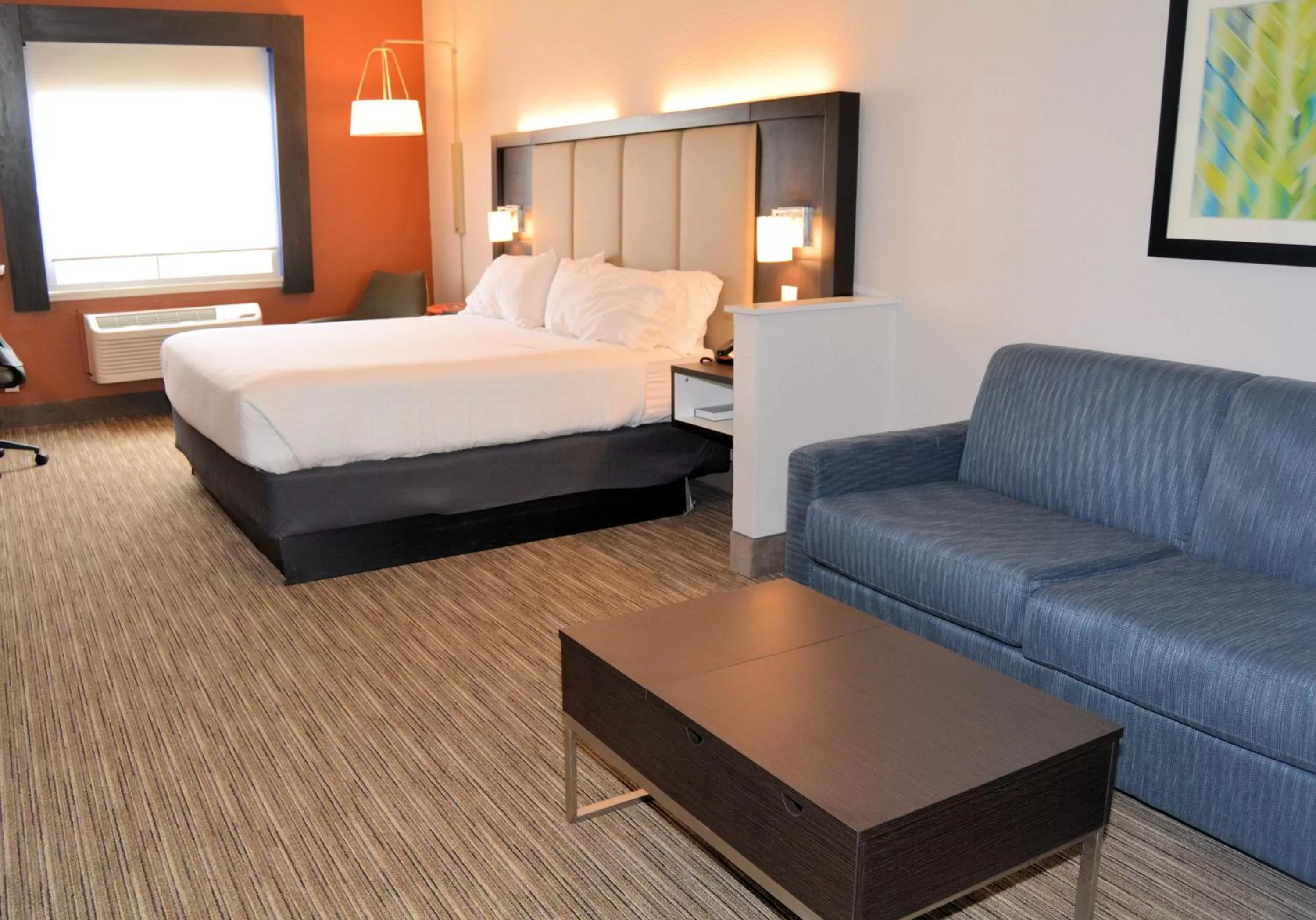 King Suite - Disability Access in Holiday Inn Express Hotel and Suites Abilene by IHG