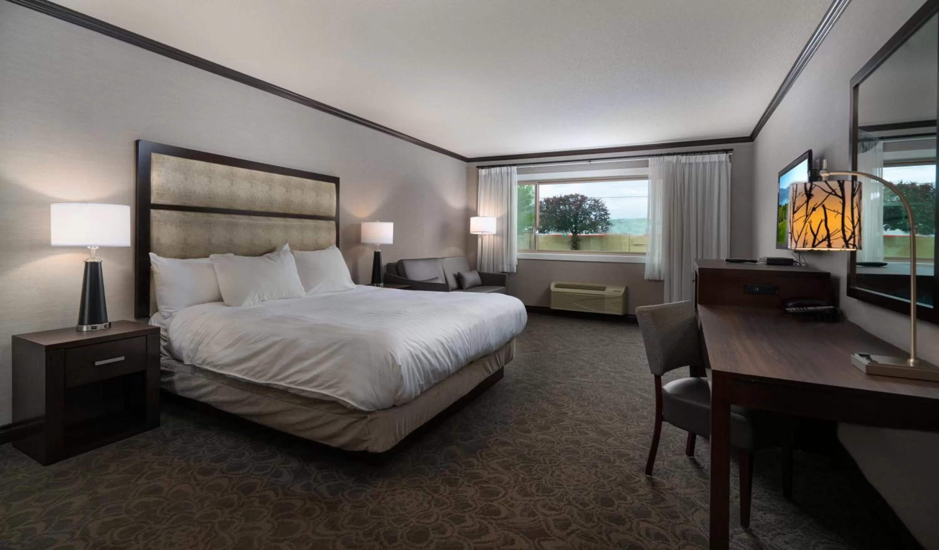 King Room in Prestige Vernon Hotel