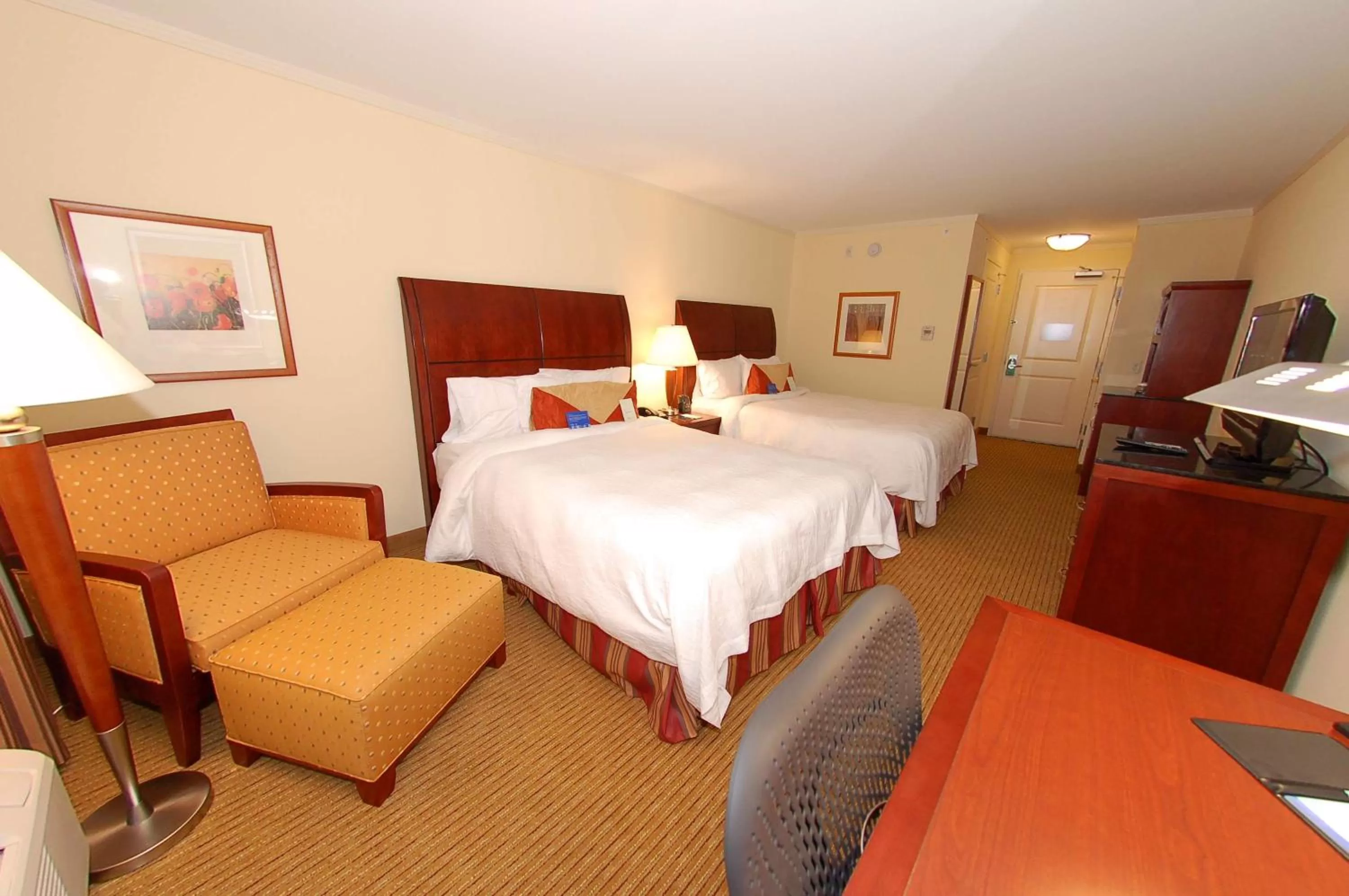 Queen Room with Two Queen Beds in Hilton Garden Inn Bowling Green