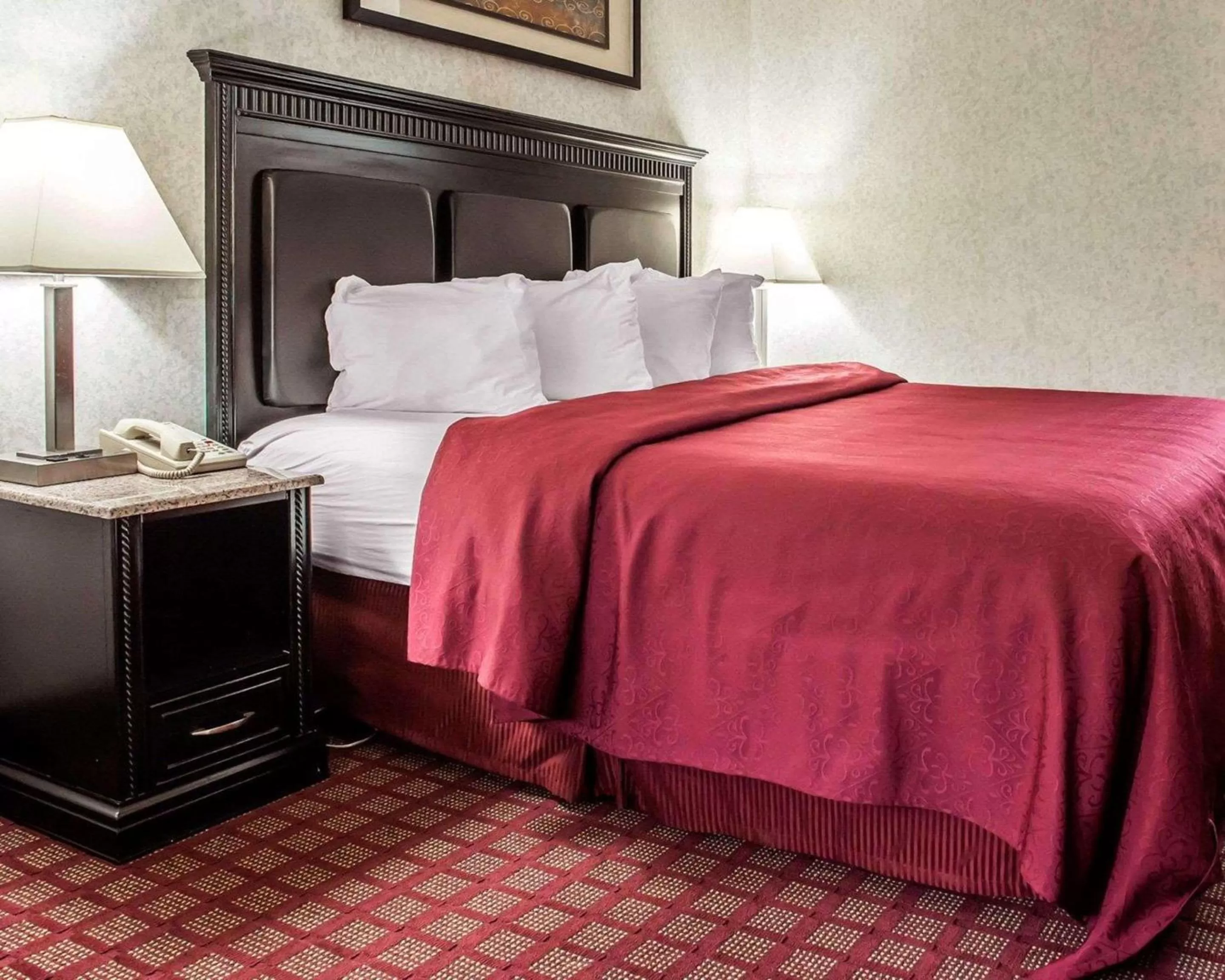 Presidential Suite - Non-Smoking in Quality Inn & Suites Gibsonia - Pittsburgh North