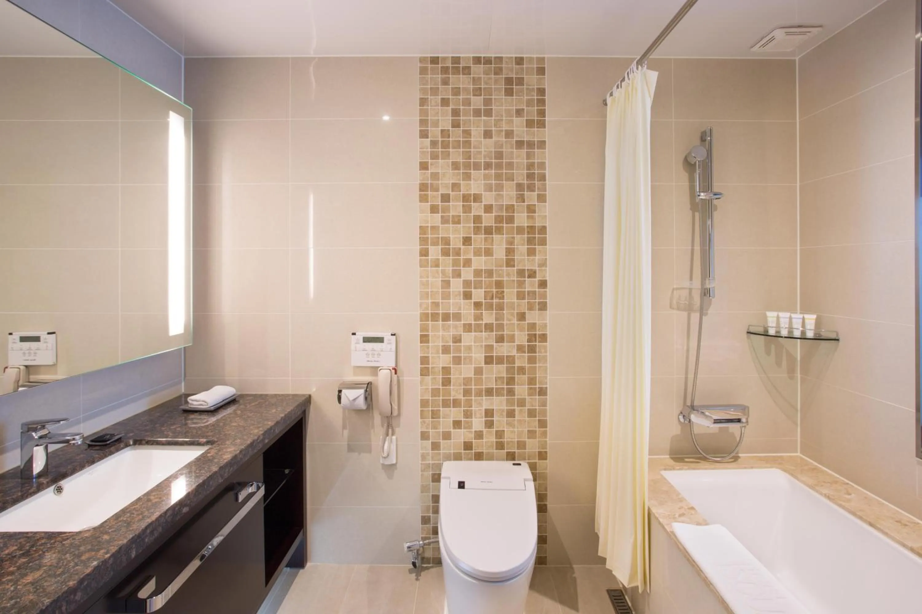 Deluxe Twin Room in I Square Hotel