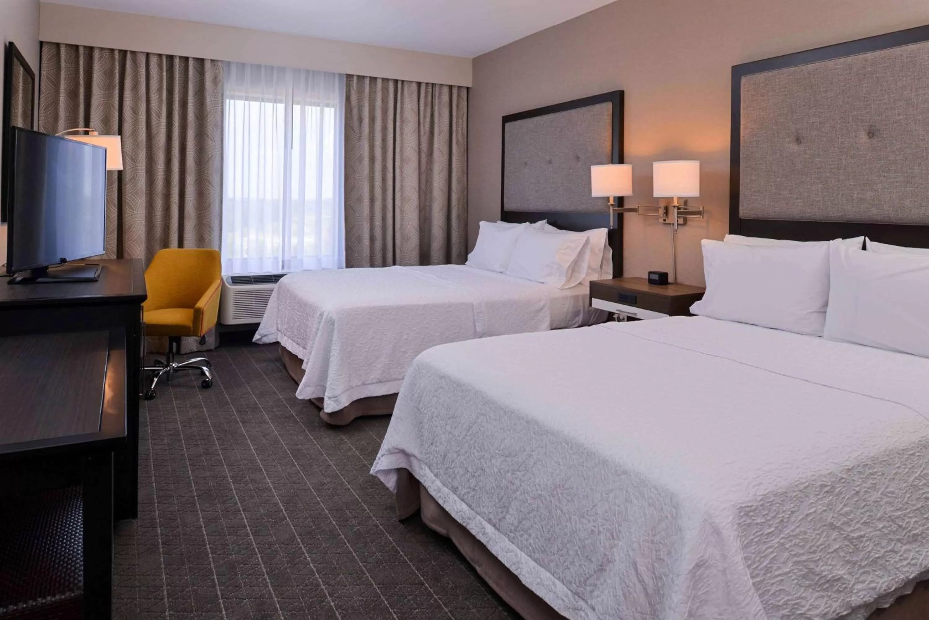 Queen Room with Two Queen Beds - Non-Smoking in Hampton Inn Pittsburgh - Wexford - Cranberry South