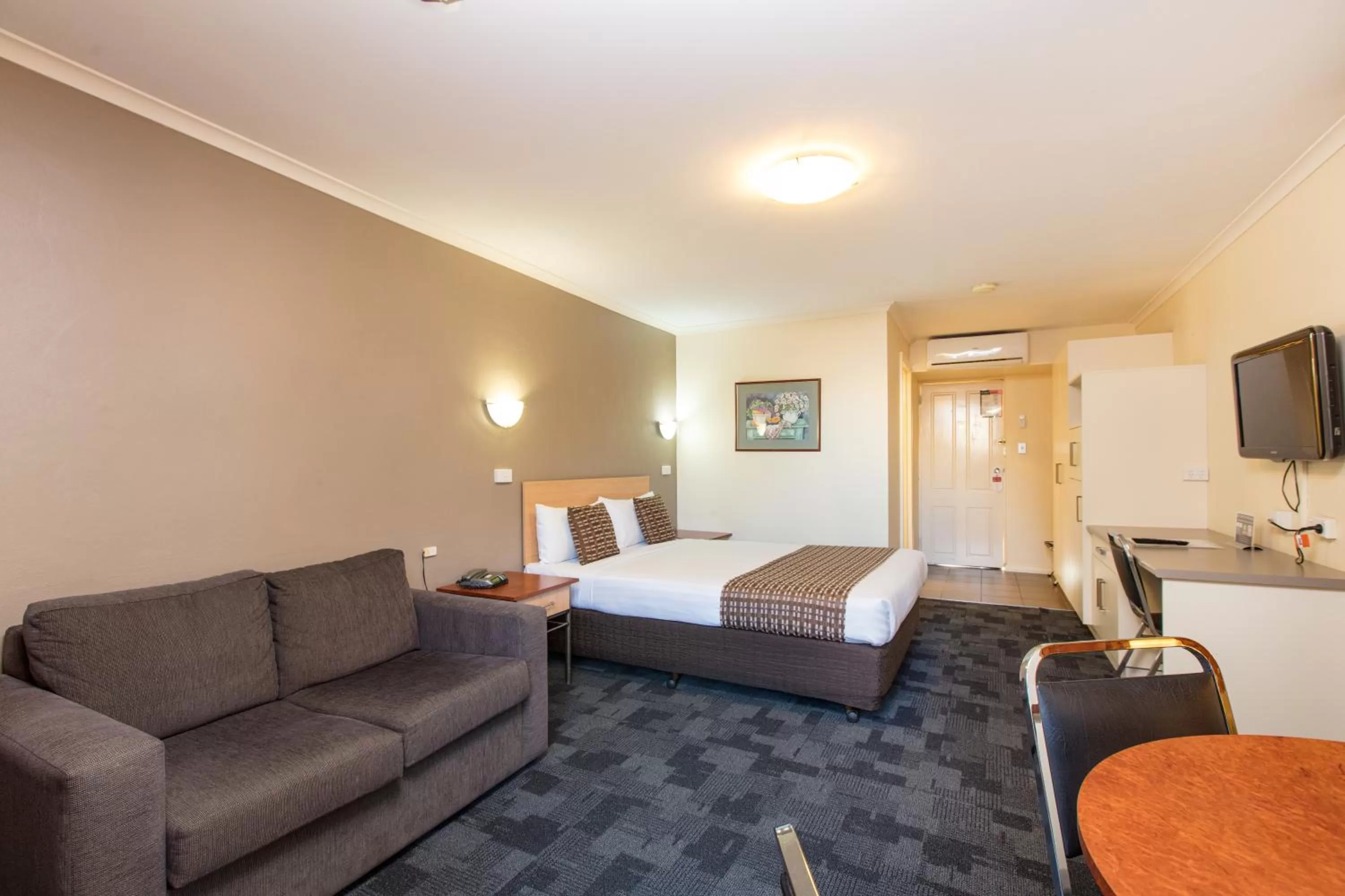 Superior Triple Room in Mildura Inlander Resort