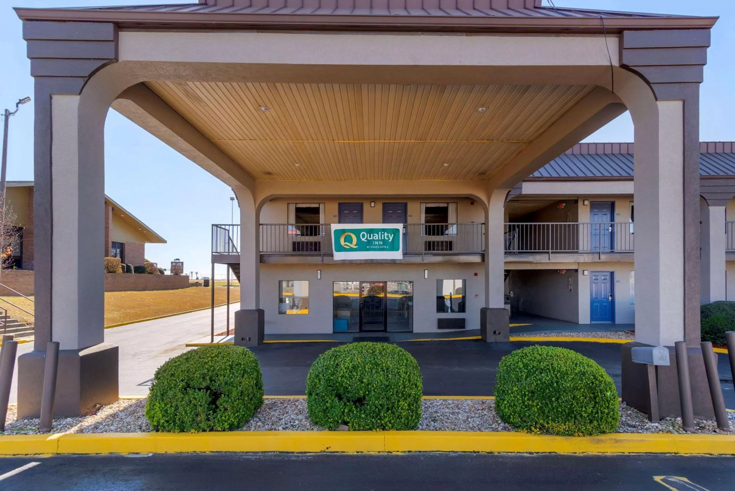 Property building in Quality Inn Ashburn