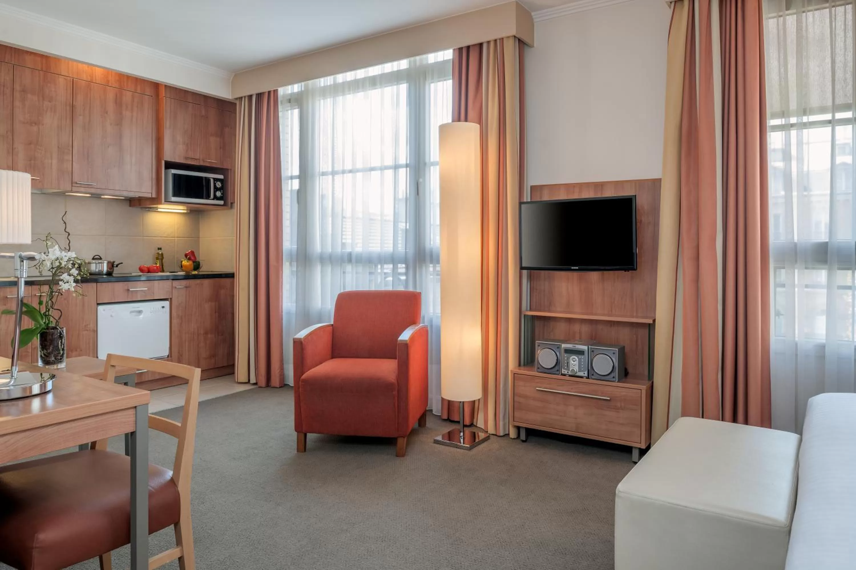 Studio (2 Adults) in Citadines Saint-Germain-des-Prés Paris