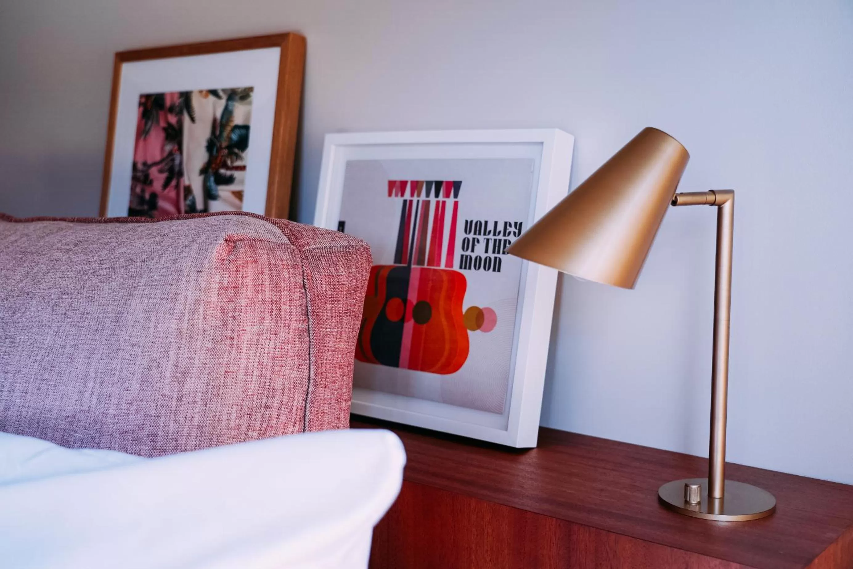 King Suite in Flamingo Resort & Spa Santa Rosa Sonoma, Tapestry by Hilton