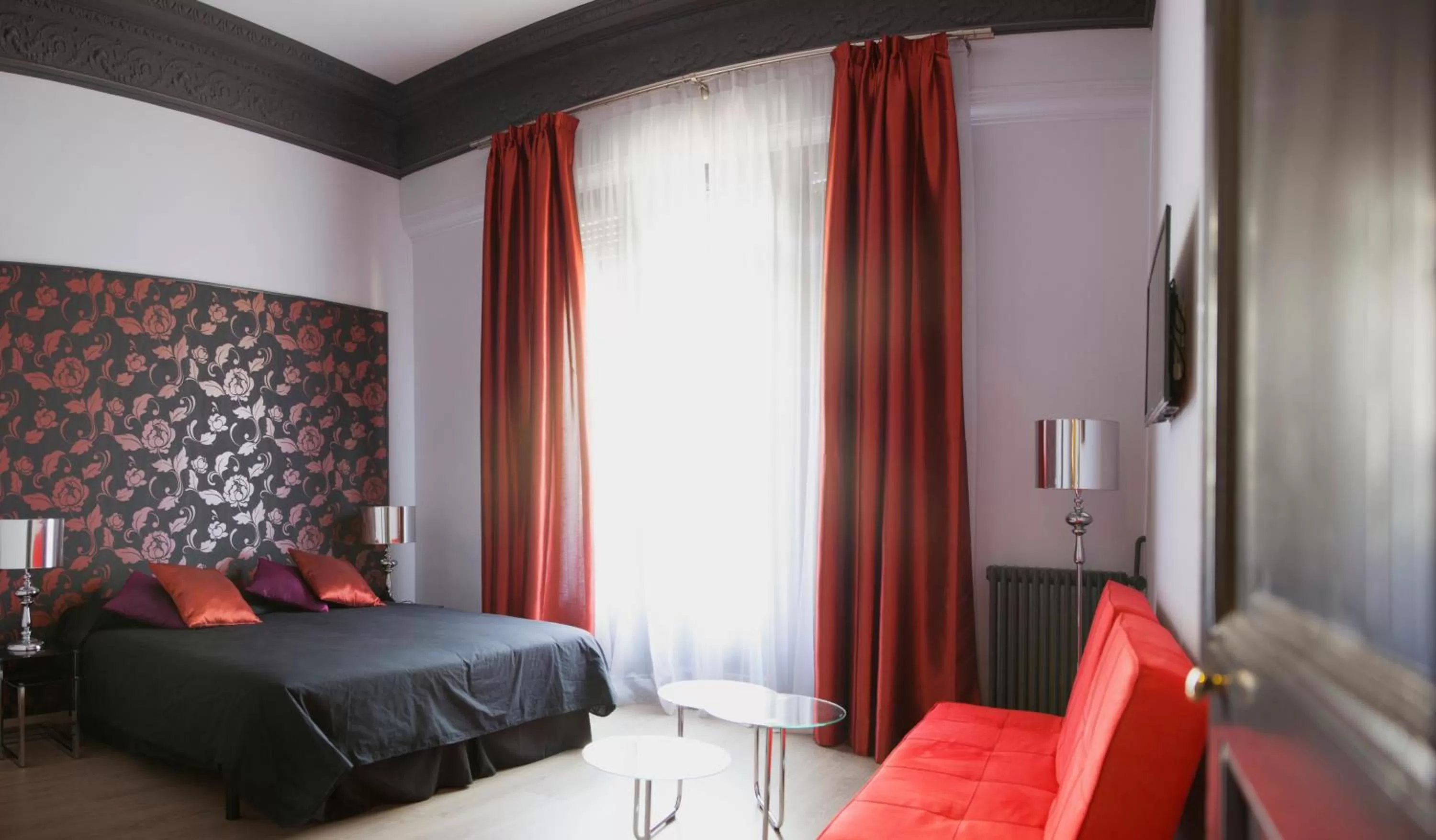 Superior Double Room with Balcony in Umma Barcelona B&B Boutique