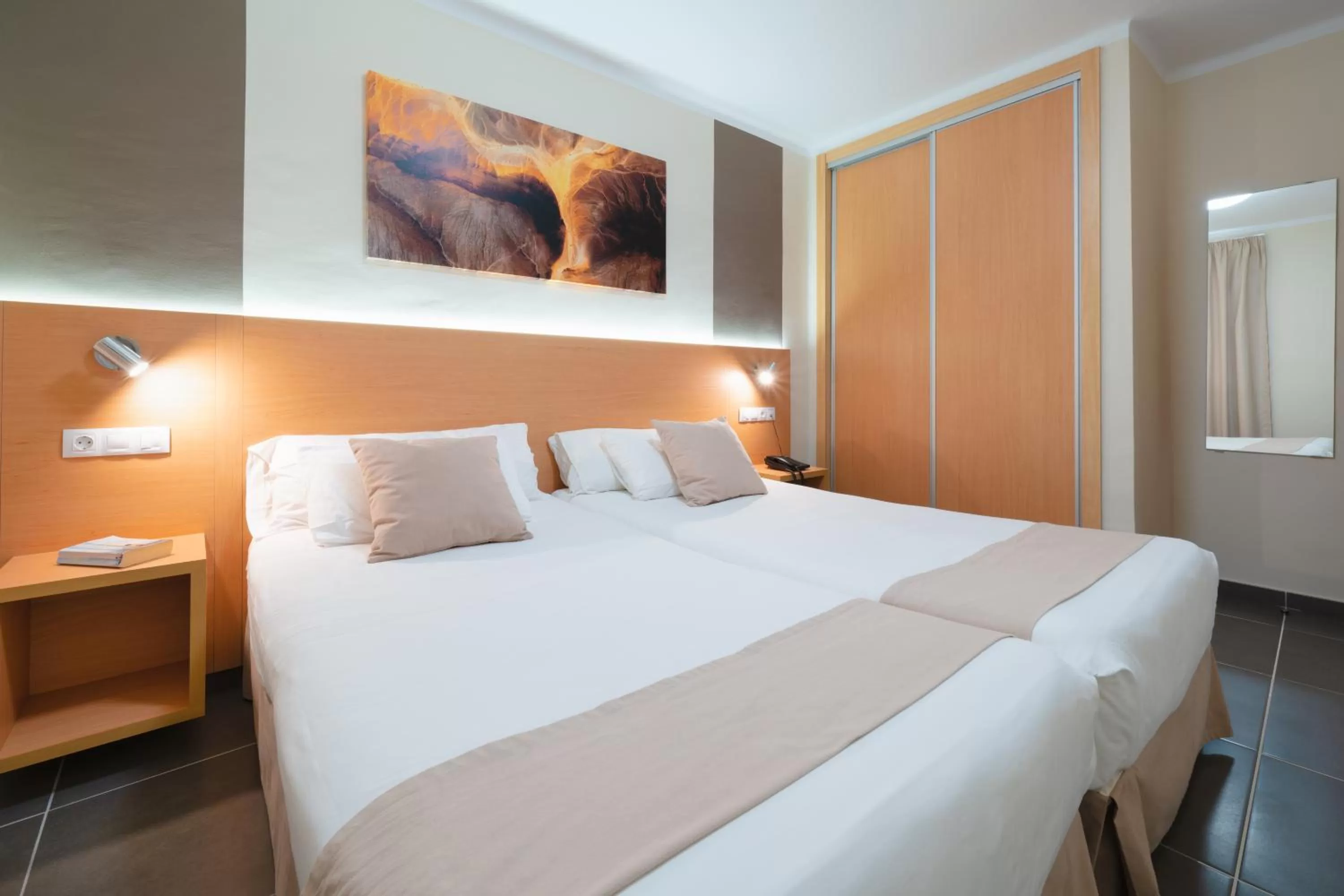 Premium One-Bedroom Apartment (2 Adults) in Hotel Siroco - Adults Only 18