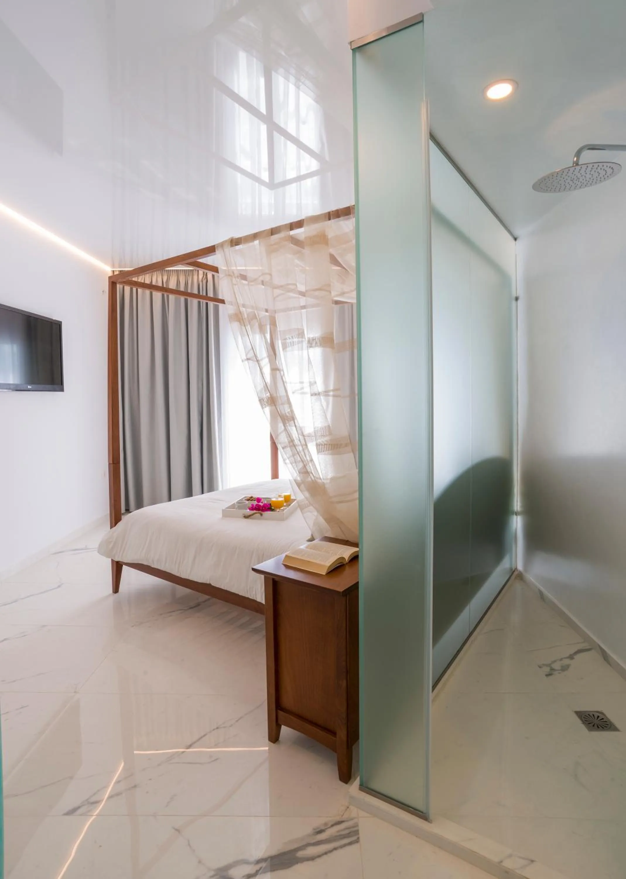 Deluxe Double Room with Balcony and Sea View in Dionysos Luxury Hotel Mykonos