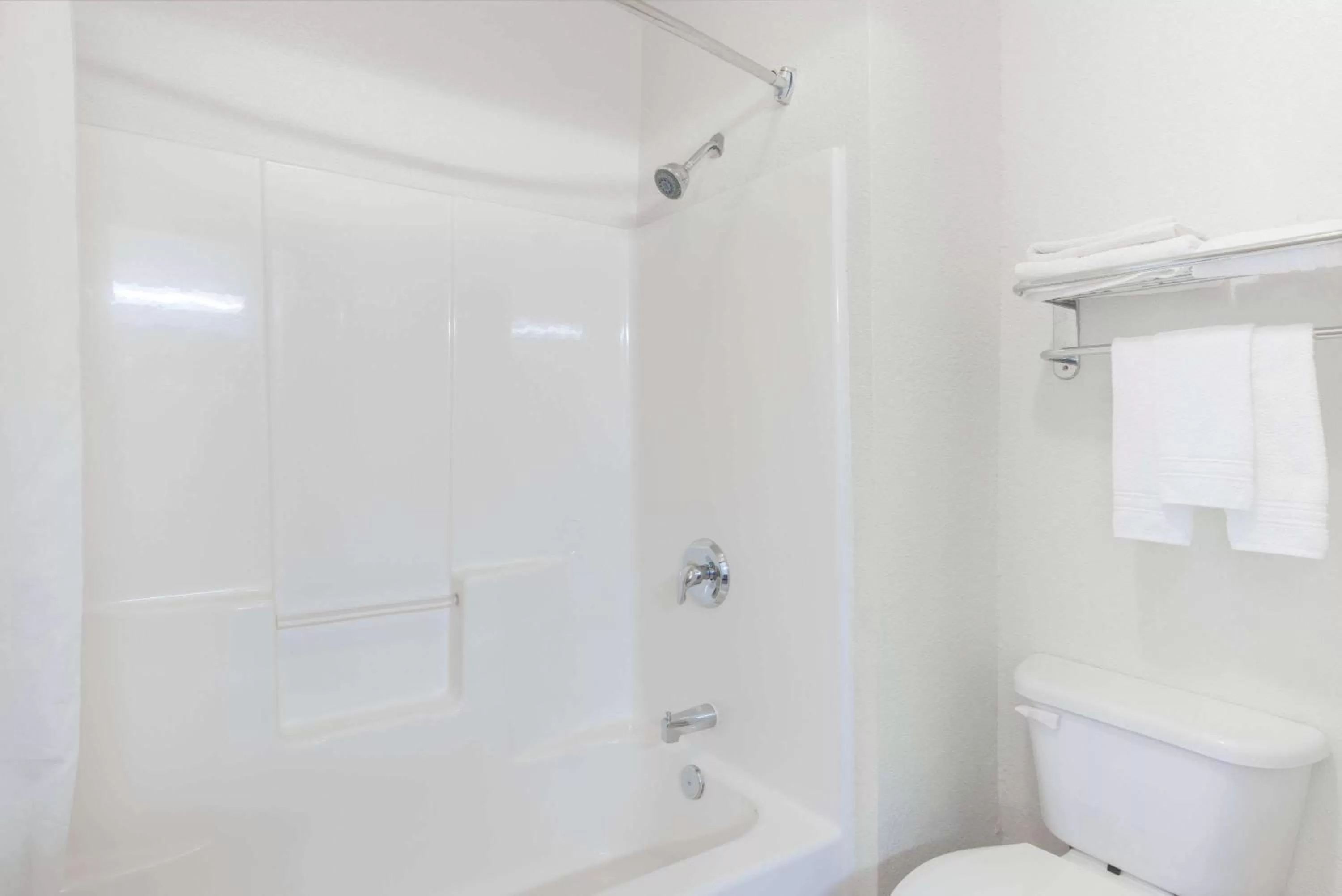 King Suite - Smoking in Super 8 by Wyndham Abilene South