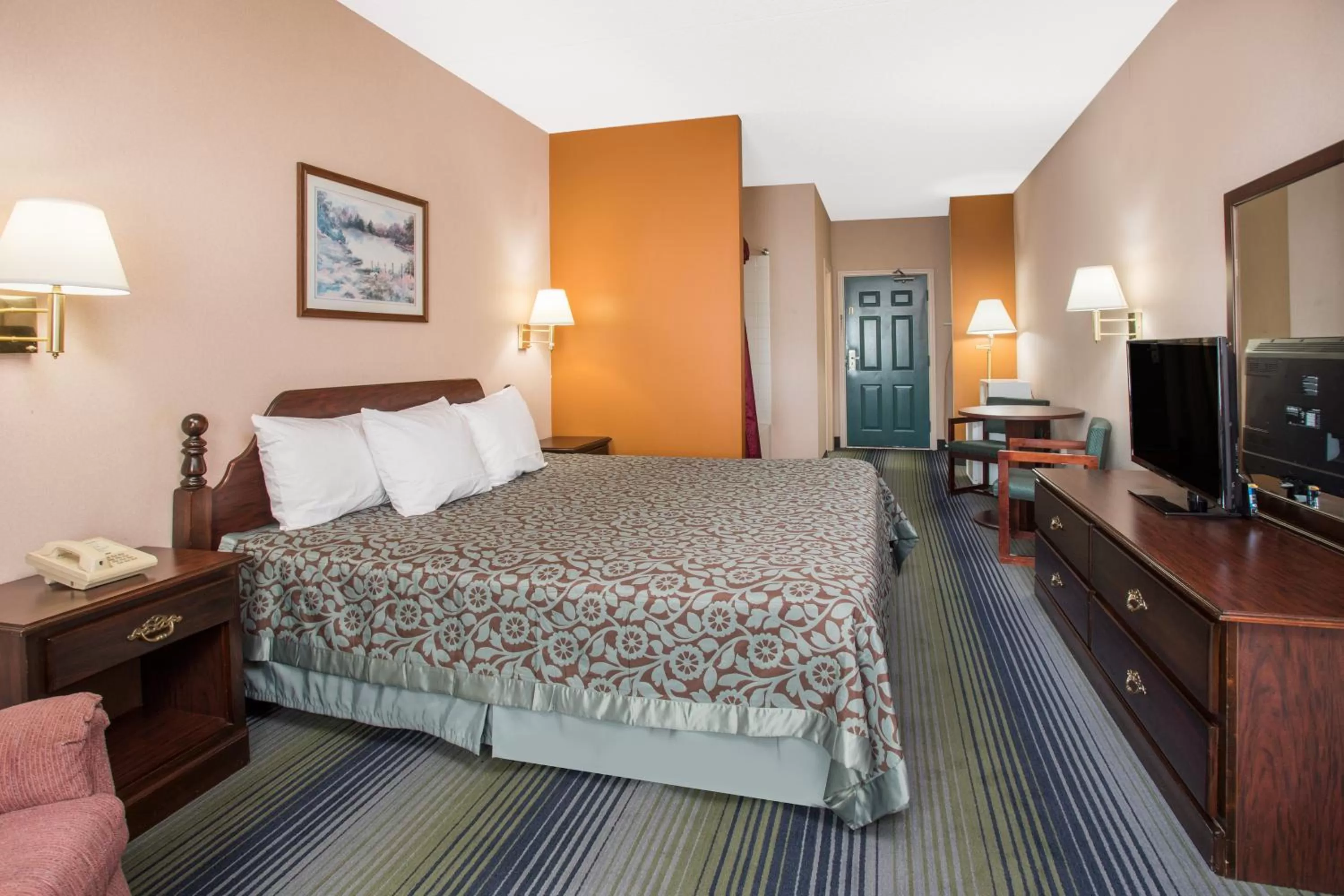 King Studio Suite - Non-Smoking in Days Inn by Wyndham Harrison