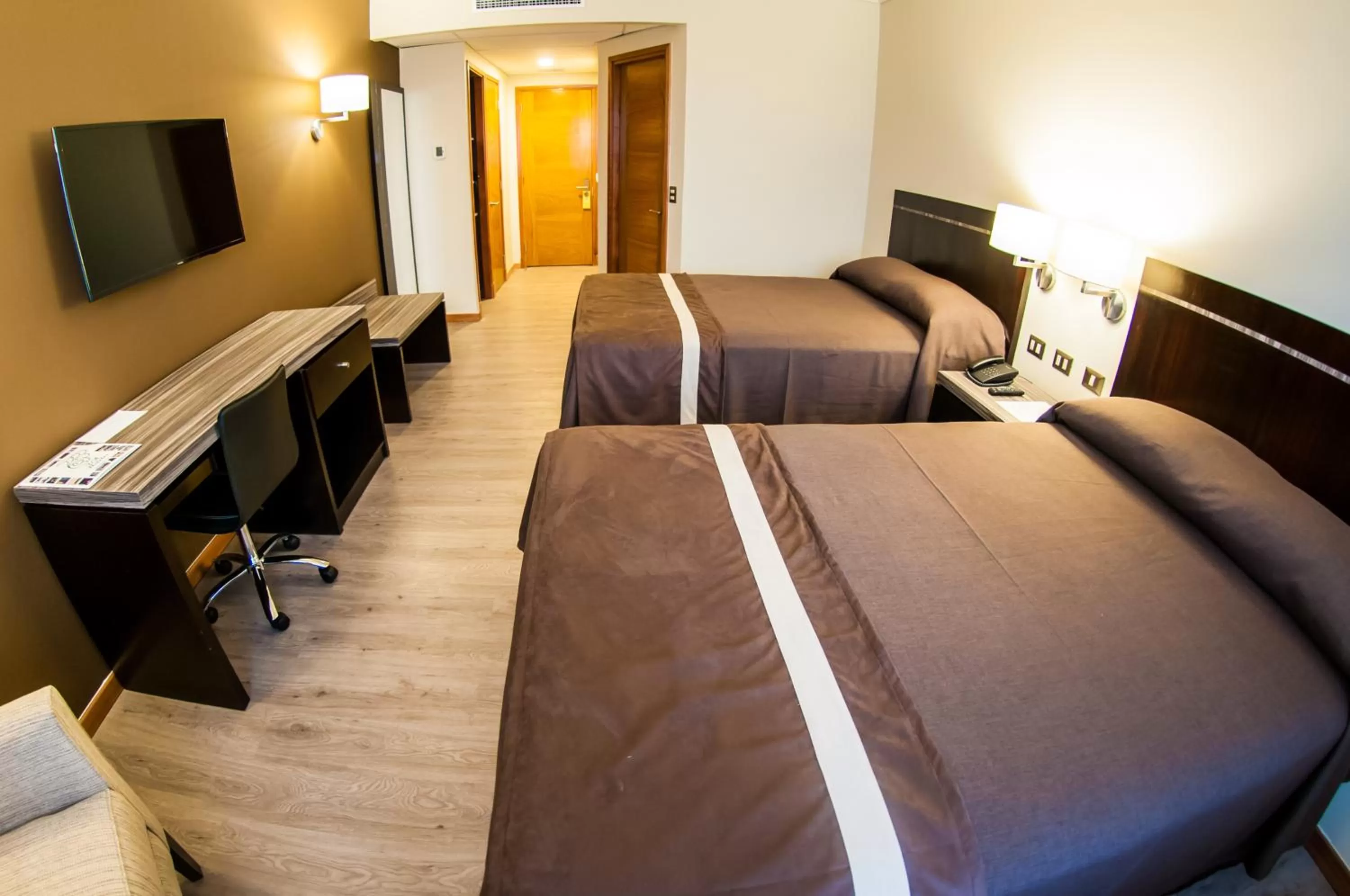 Queen Room with Two Queen Beds - single occupancy in Hotel Diego de Almagro Curicó