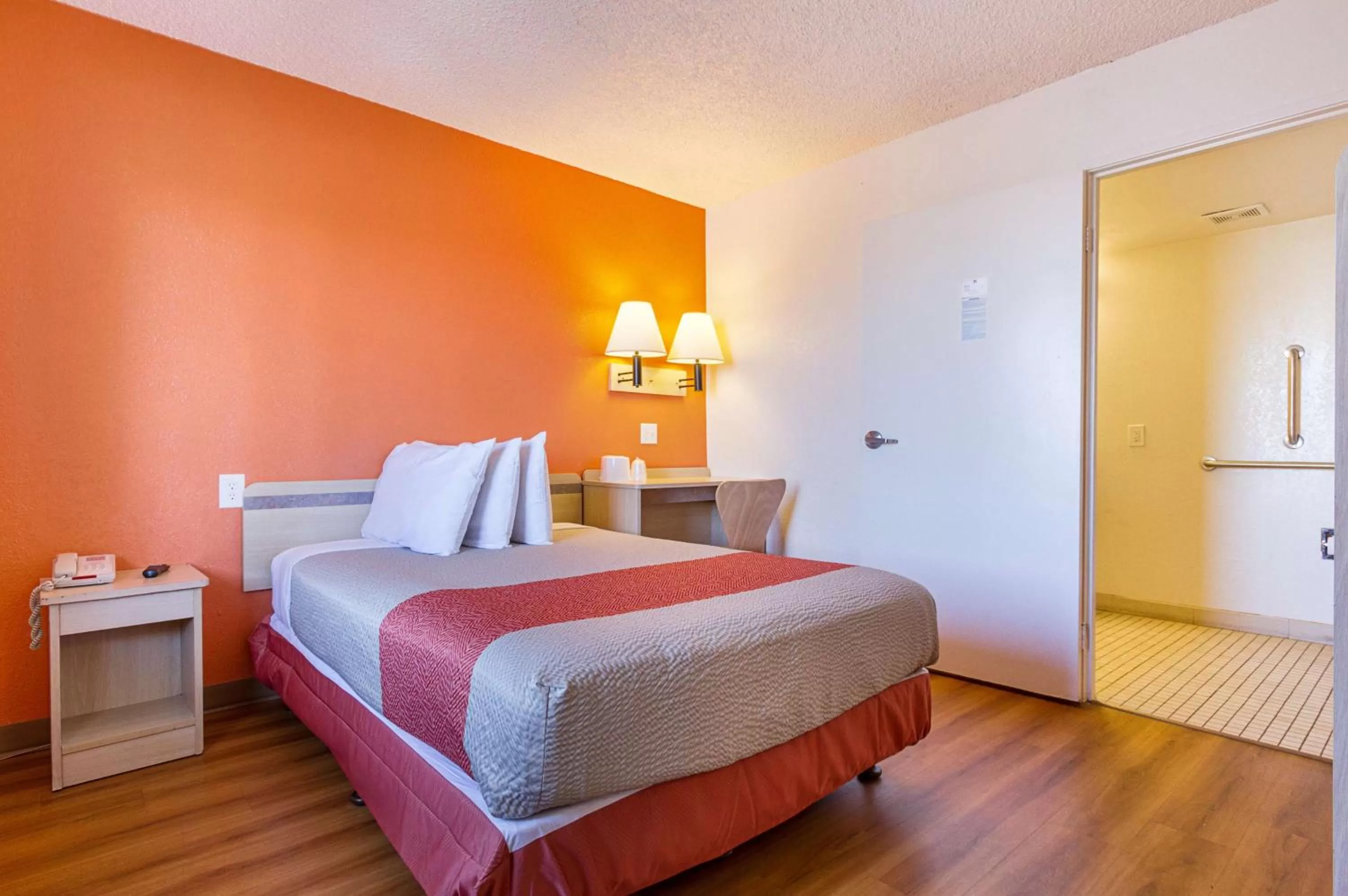 Standard Double Suite in Motel 6-Mesa, AZ - South