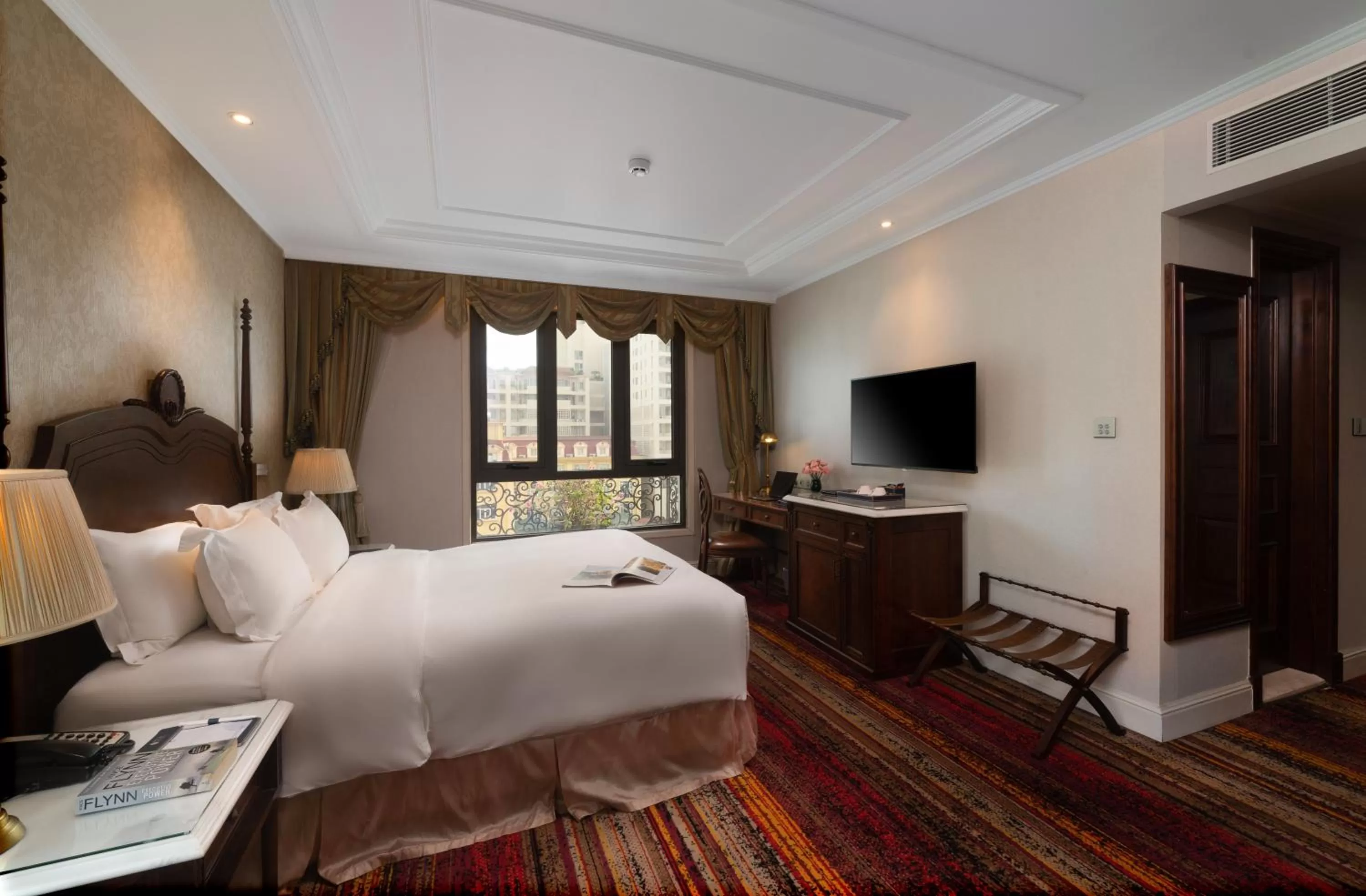 Deluxe Double or Twin Room with City View in The Lapis Hotel