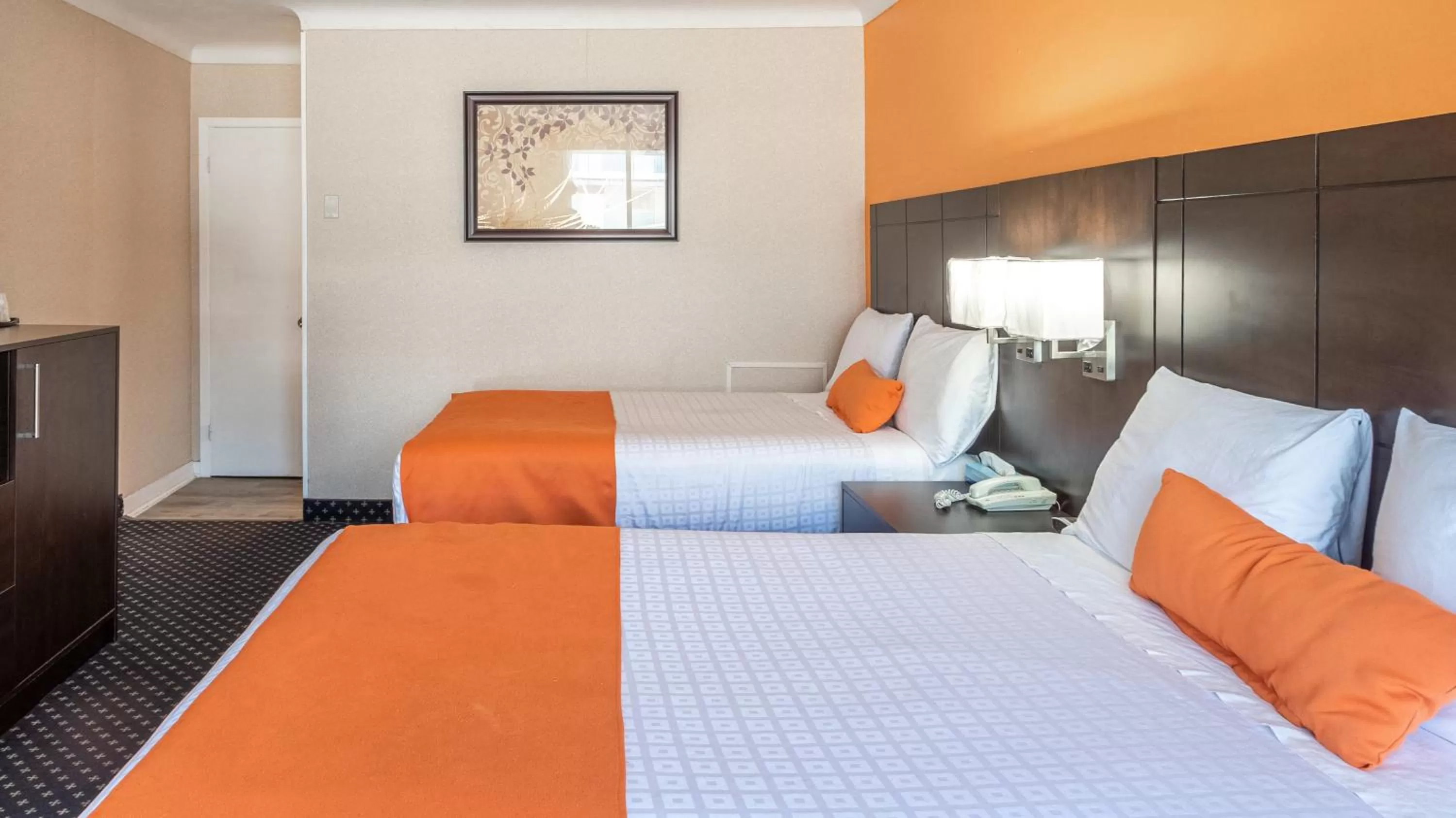 Junior Suite in Knights Inn North Bay