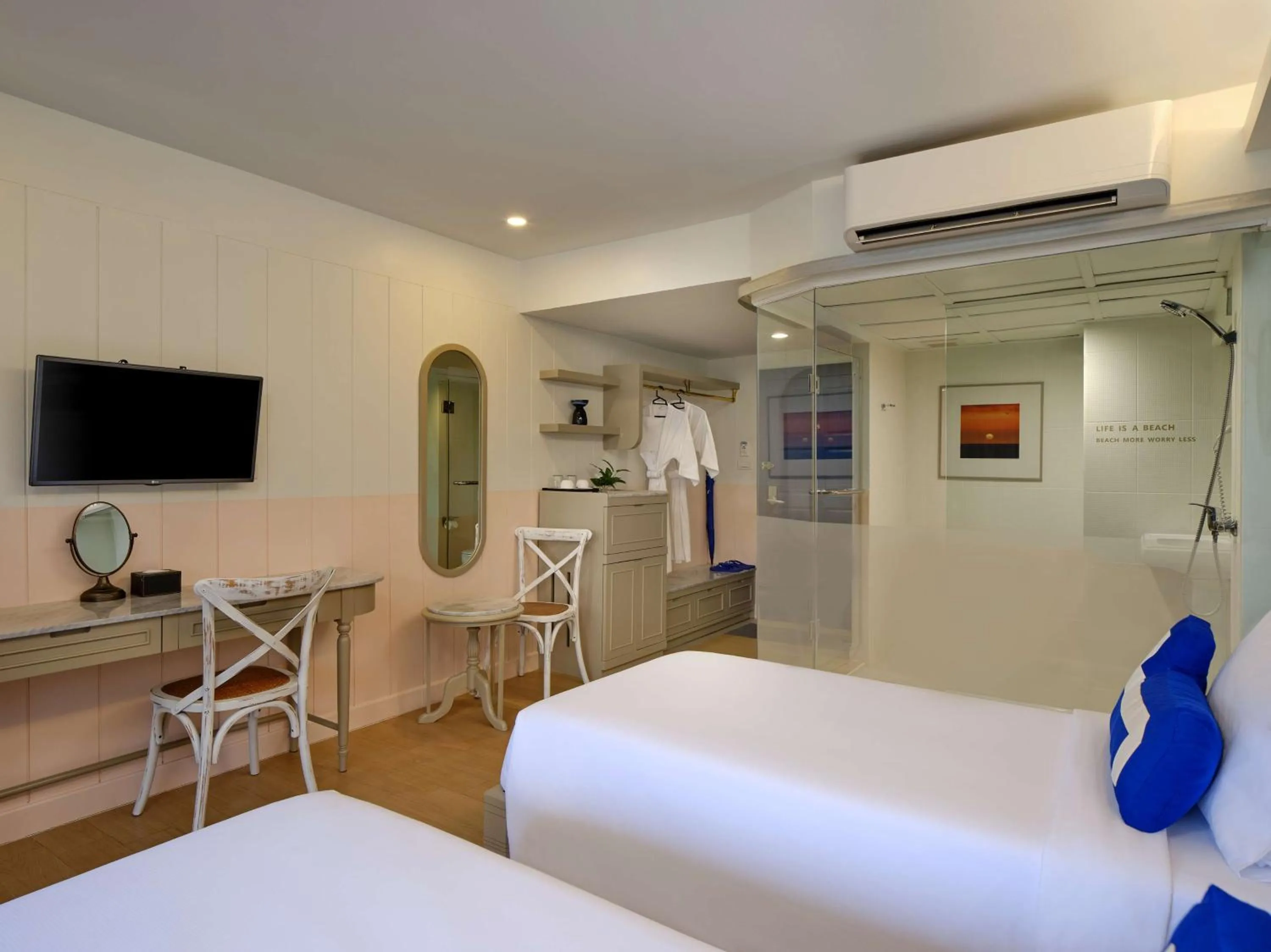  Superior Double or Twin Room with Sea view in HOMM Bliss Southbeach Patong