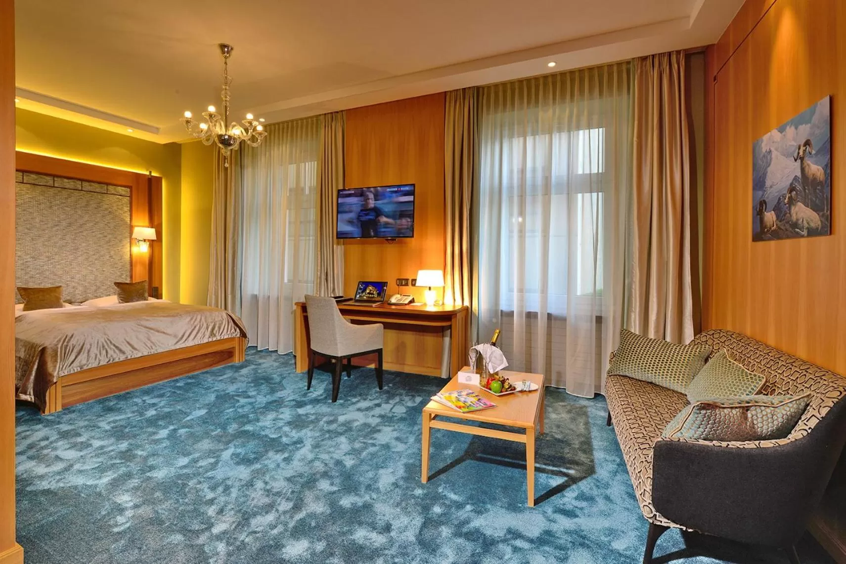 Deluxe Double Room in Hotel Torbräu