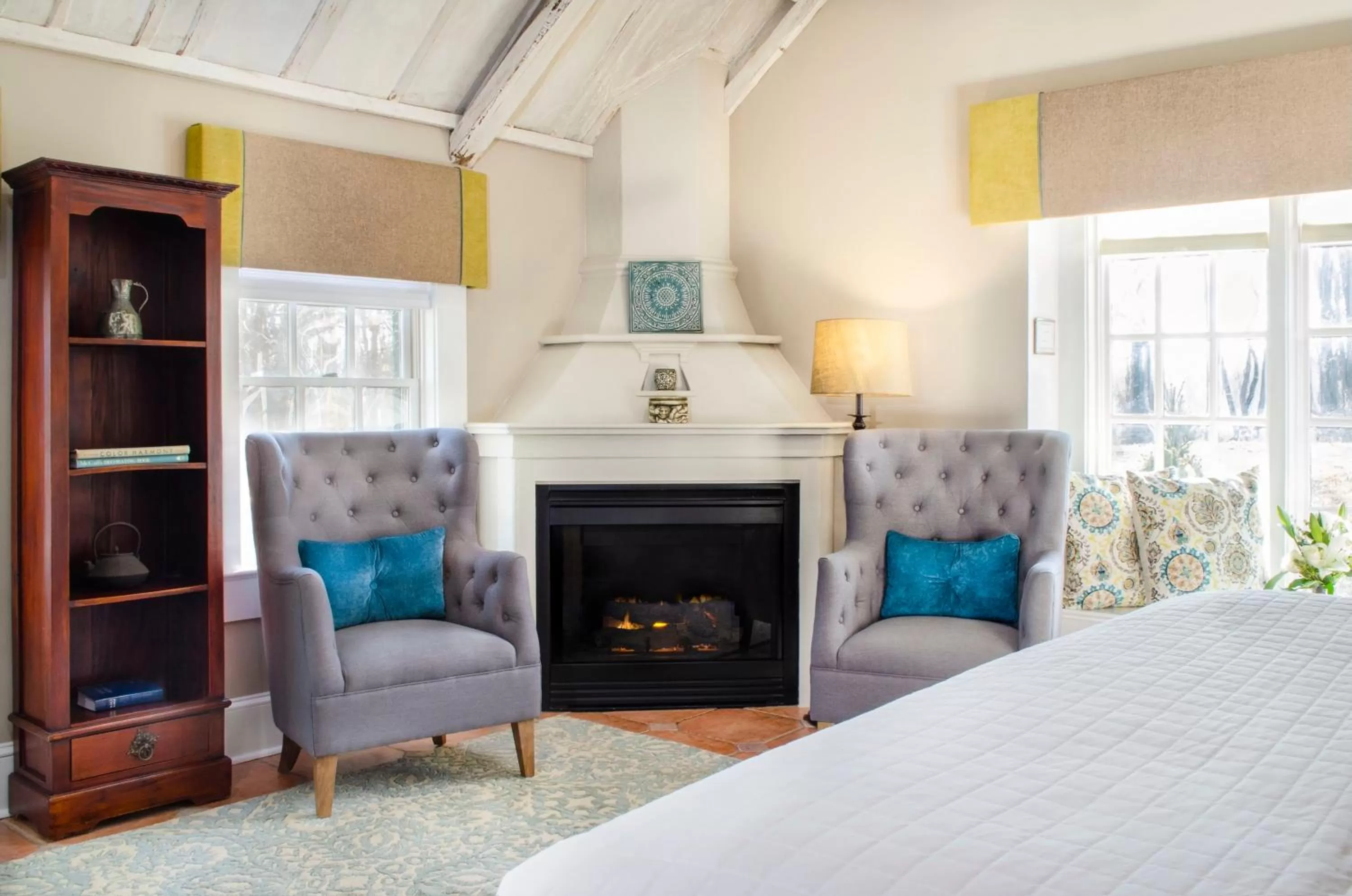 Deluxe Suite with Spa Bath in Hillbrook Inn & Spa