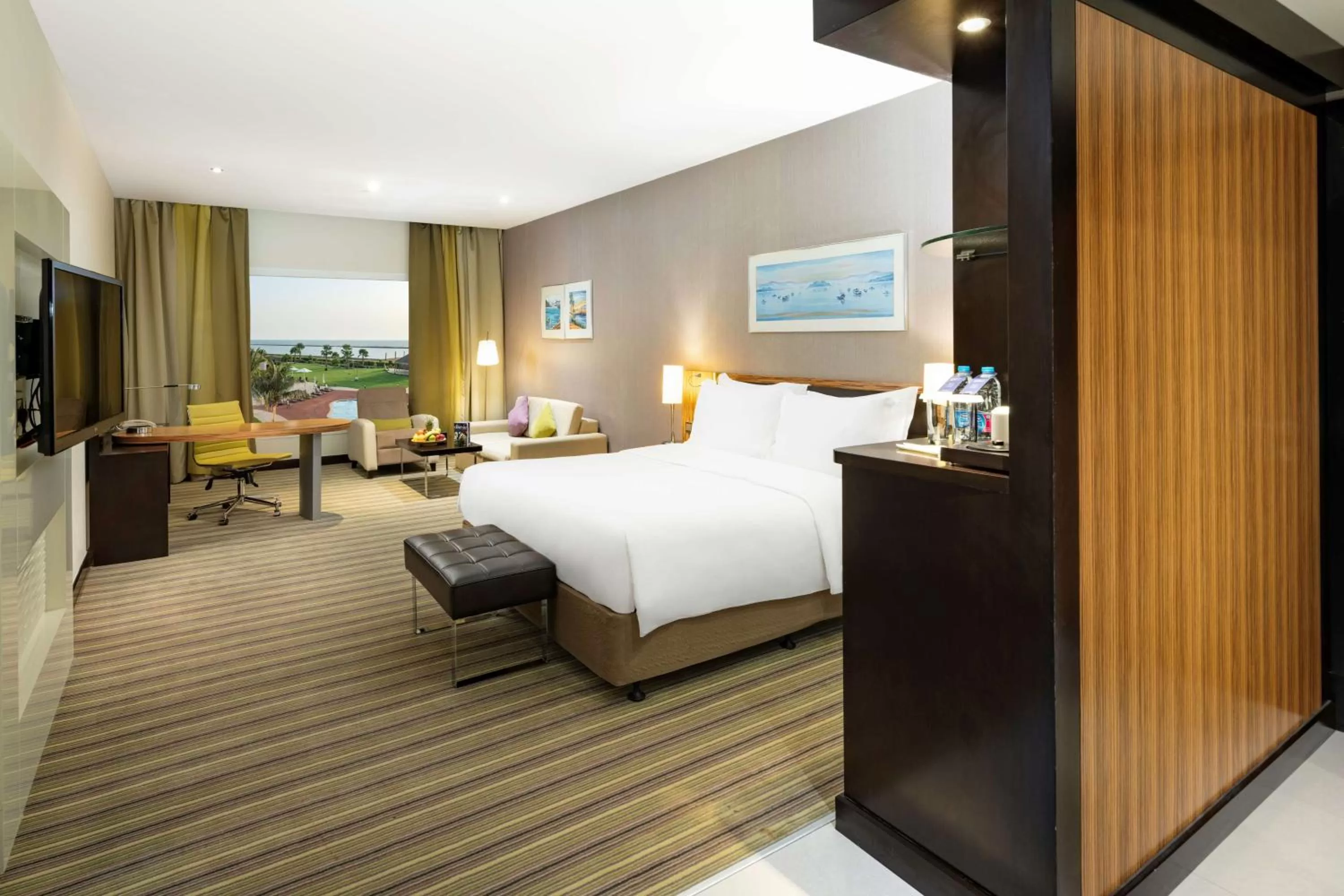 King Suite with Sea and Garden View in Radisson Blu Resort Jizan