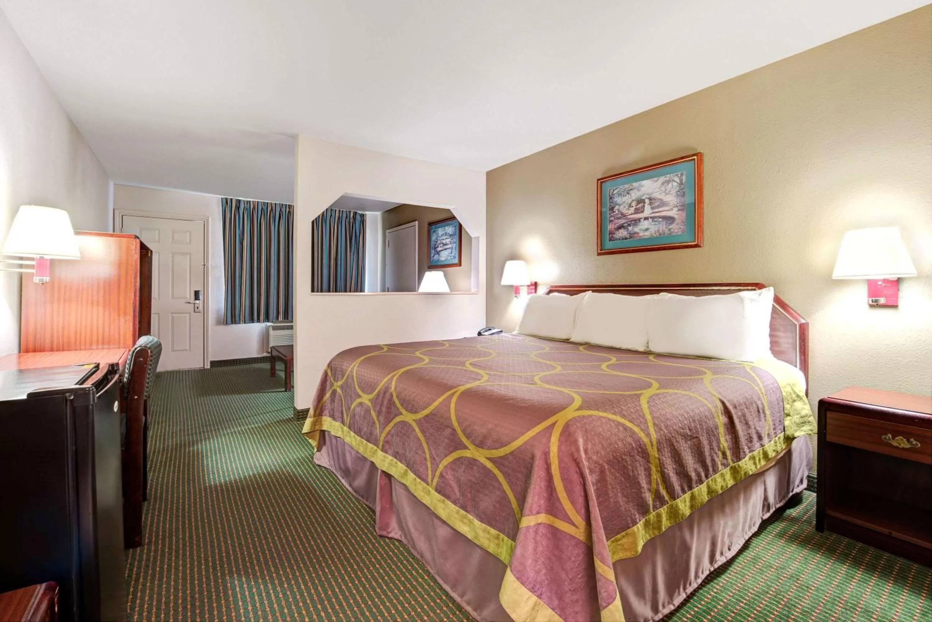 King Suite with Bathtub - Mobility Accessible/Non-Smoking in Super 8 by Wyndham Richardson Dallas