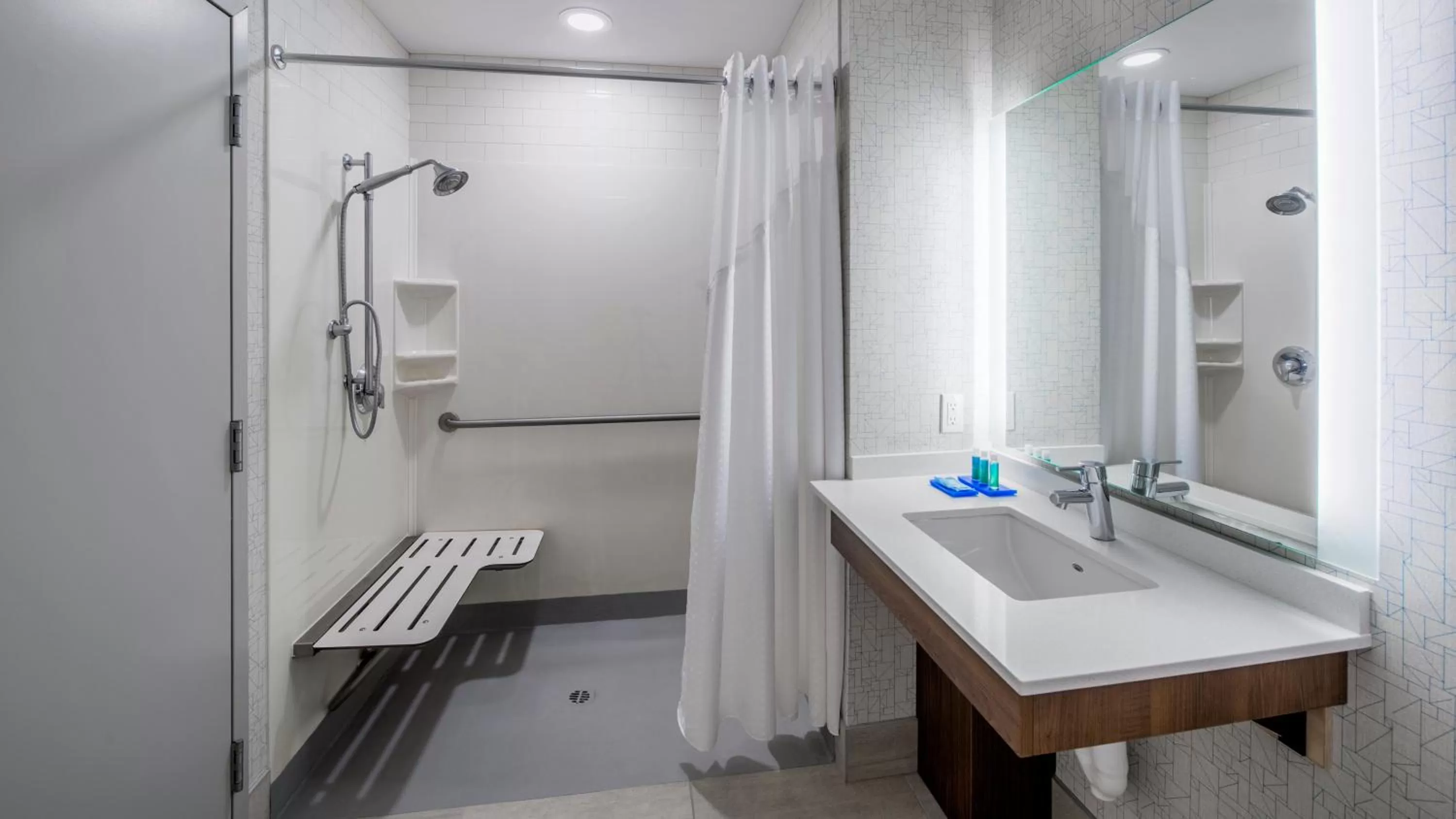 Standard King Room with Mobility Accessible Roll-In Shower in Holiday Inn Express Airdrie by IHG