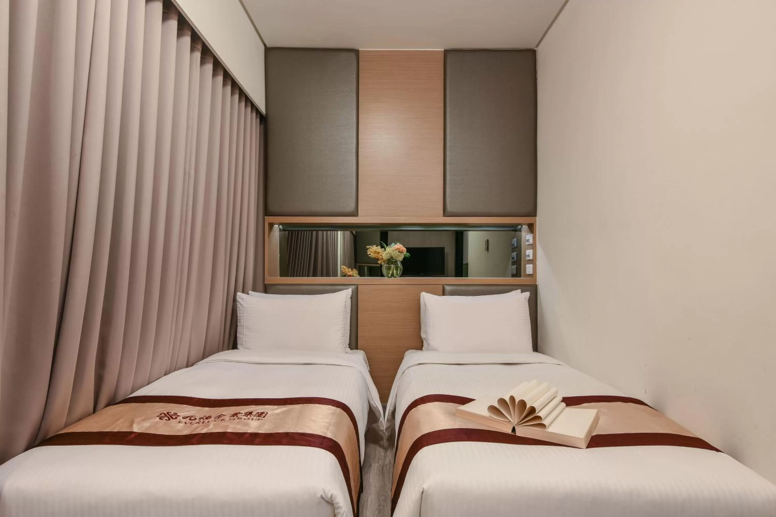 Standard Twin Room in Harmonious Hotel