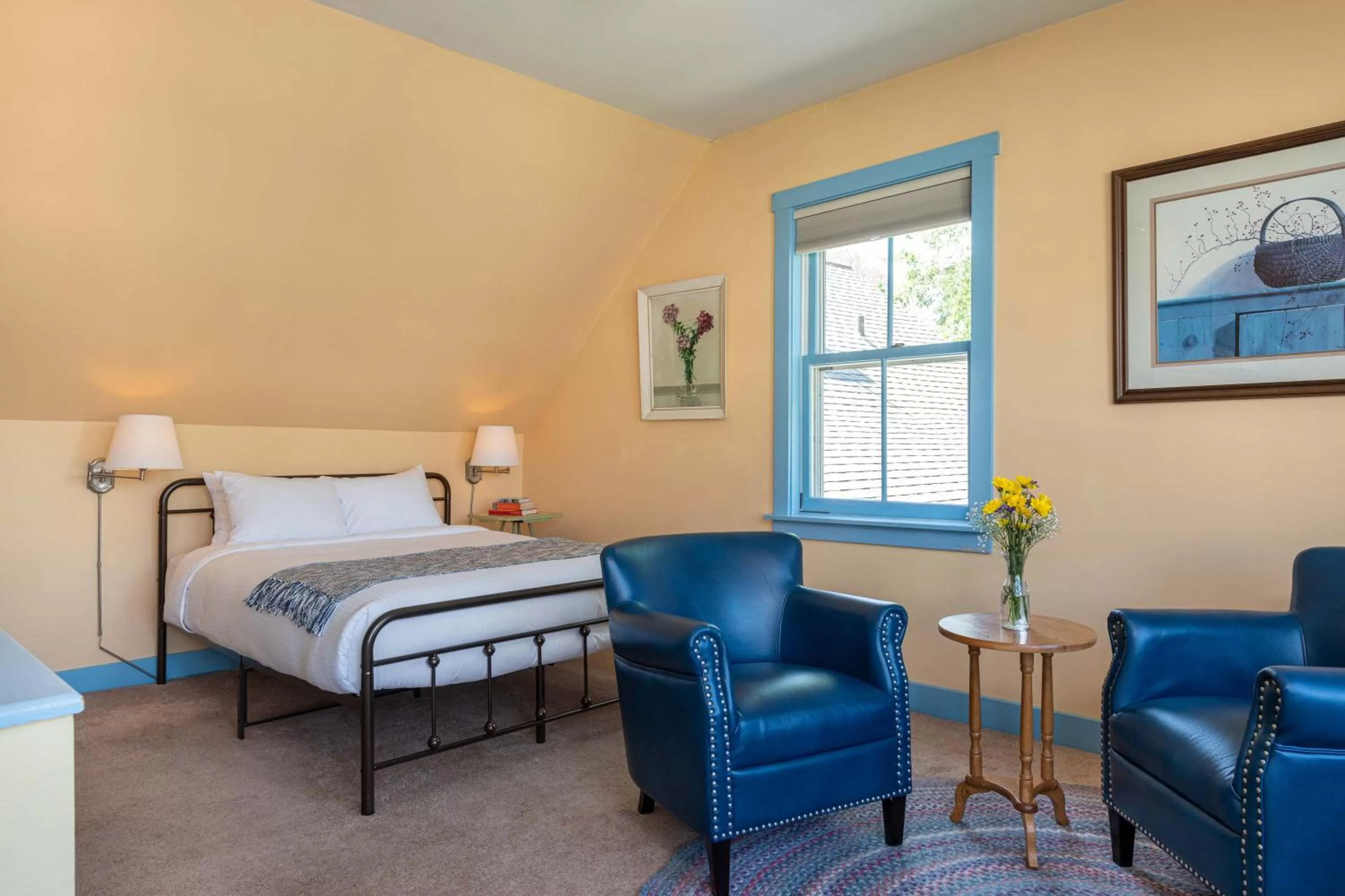 Deluxe Queen Studio  in Old Stagecoach Inn