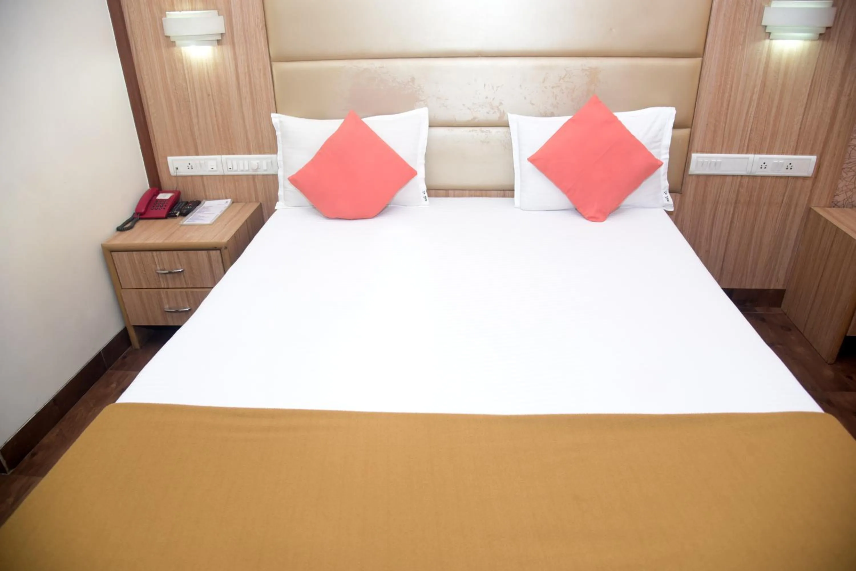 Standard Double Room - single occupancy in Hotel Indiana Inn