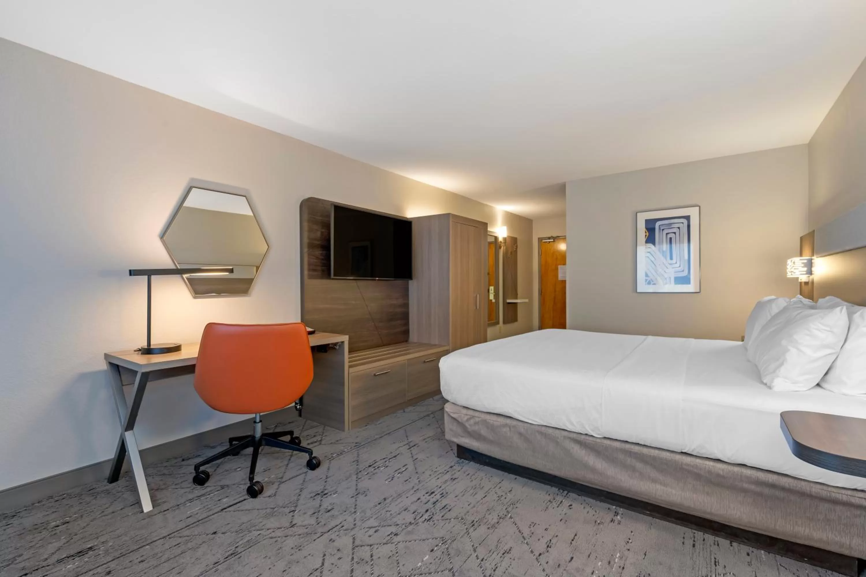 King Suite with Sofa Bed - Non-Smoking in Holiday Inn Express Hotel & Suites - The Villages by IHG