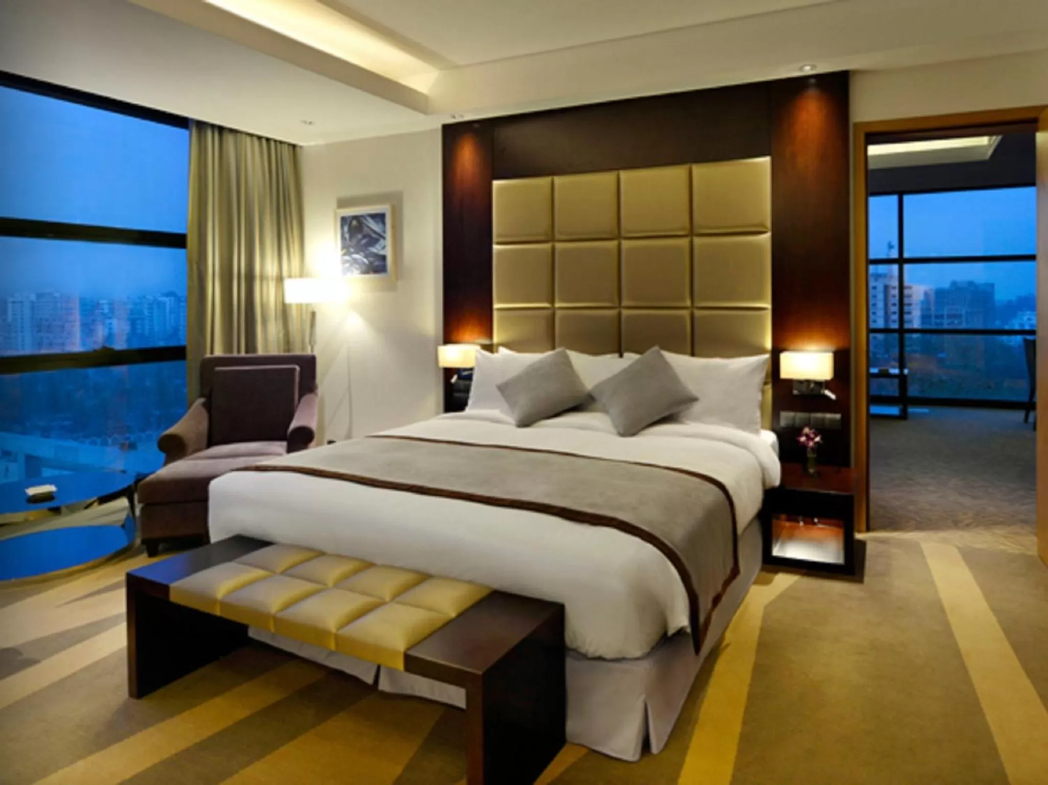 View (from property/room), Bed in Radisson Blu Chattogram Bay View