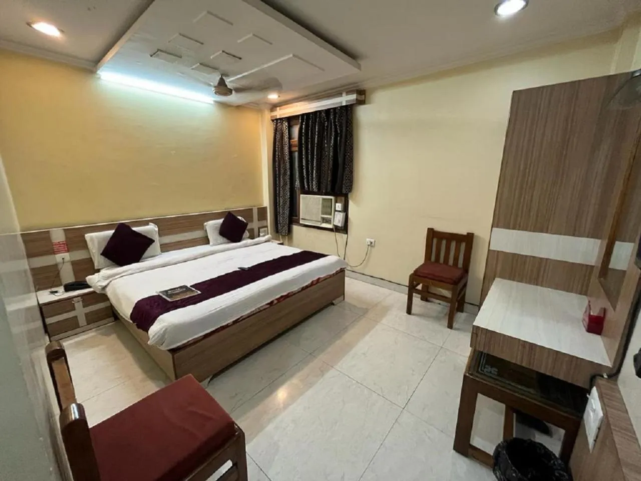 Budget Double Room in HOTEL ANAND