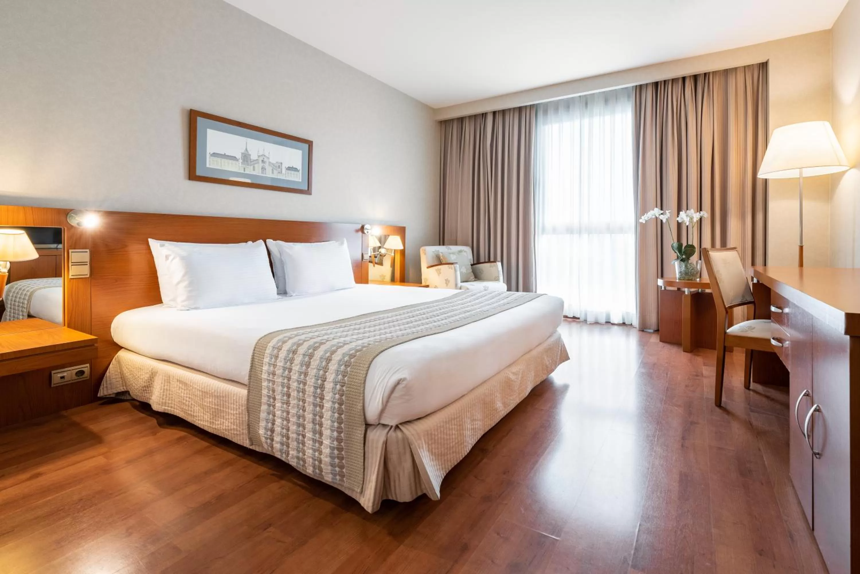 Two Connecting Double Rooms in Eurostars San Lazaro