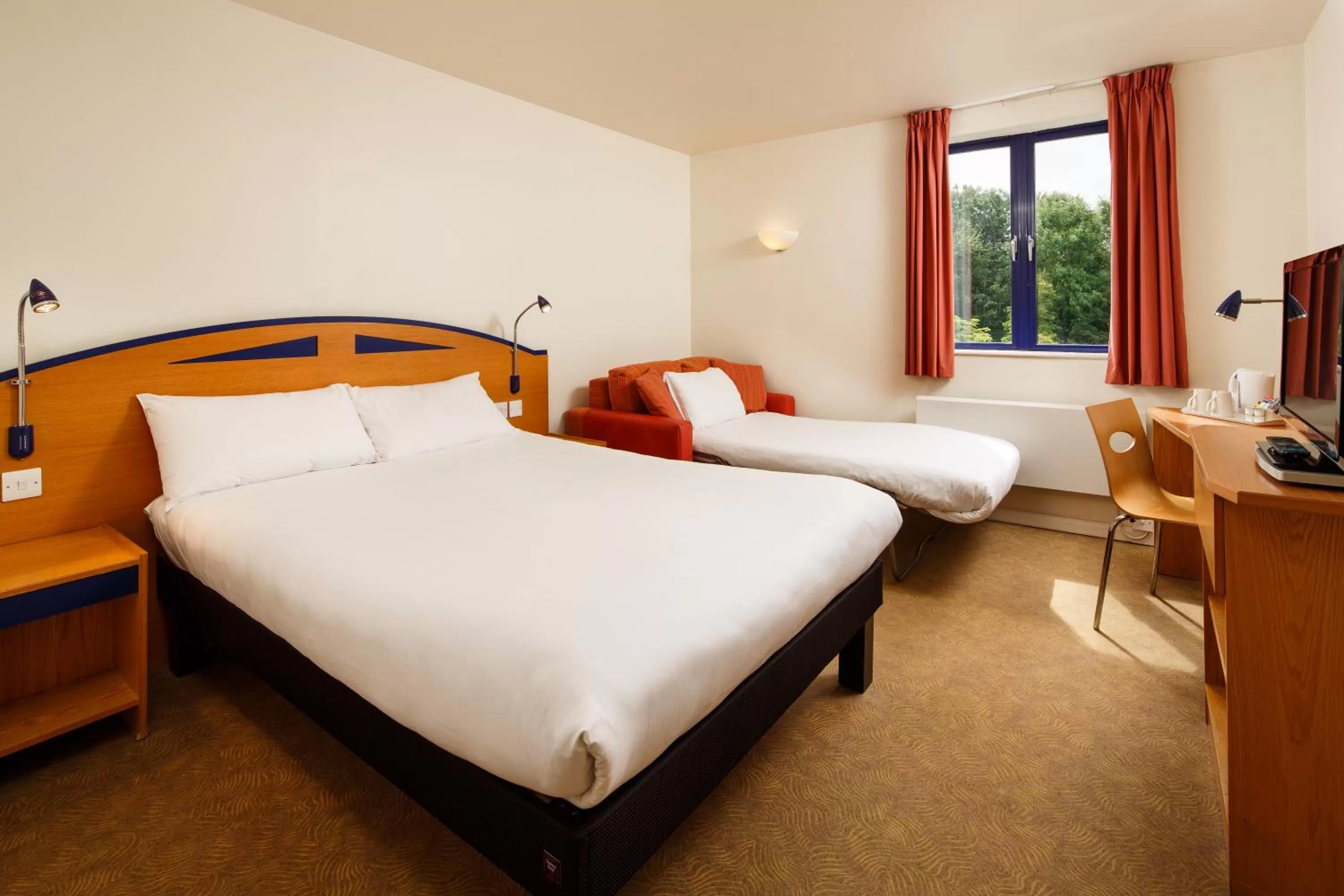 Family Room in ibis Preston North