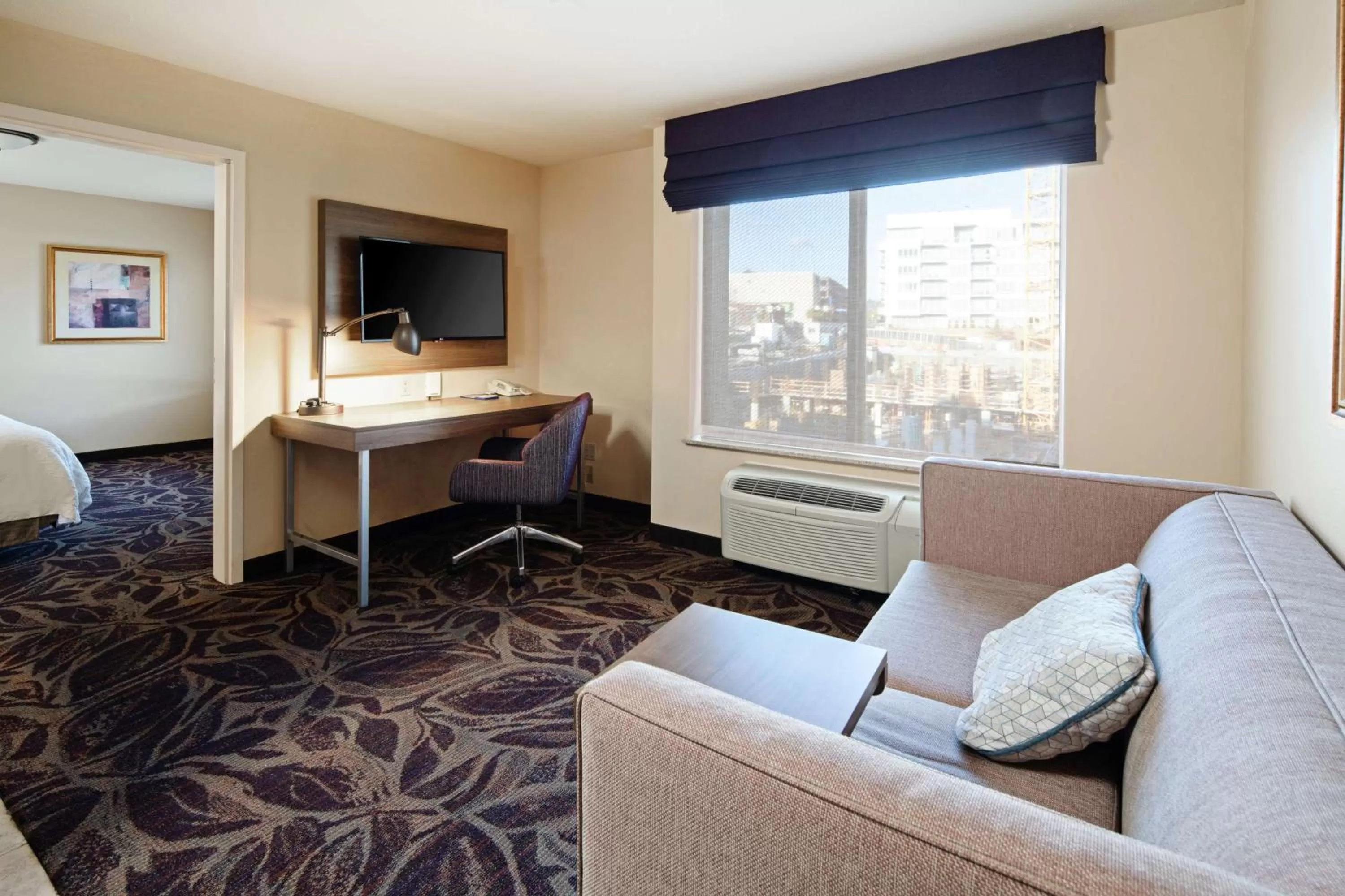 King Suite - Hearing Access/Non-Smoking in Hampton Inn & Suites Bremerton