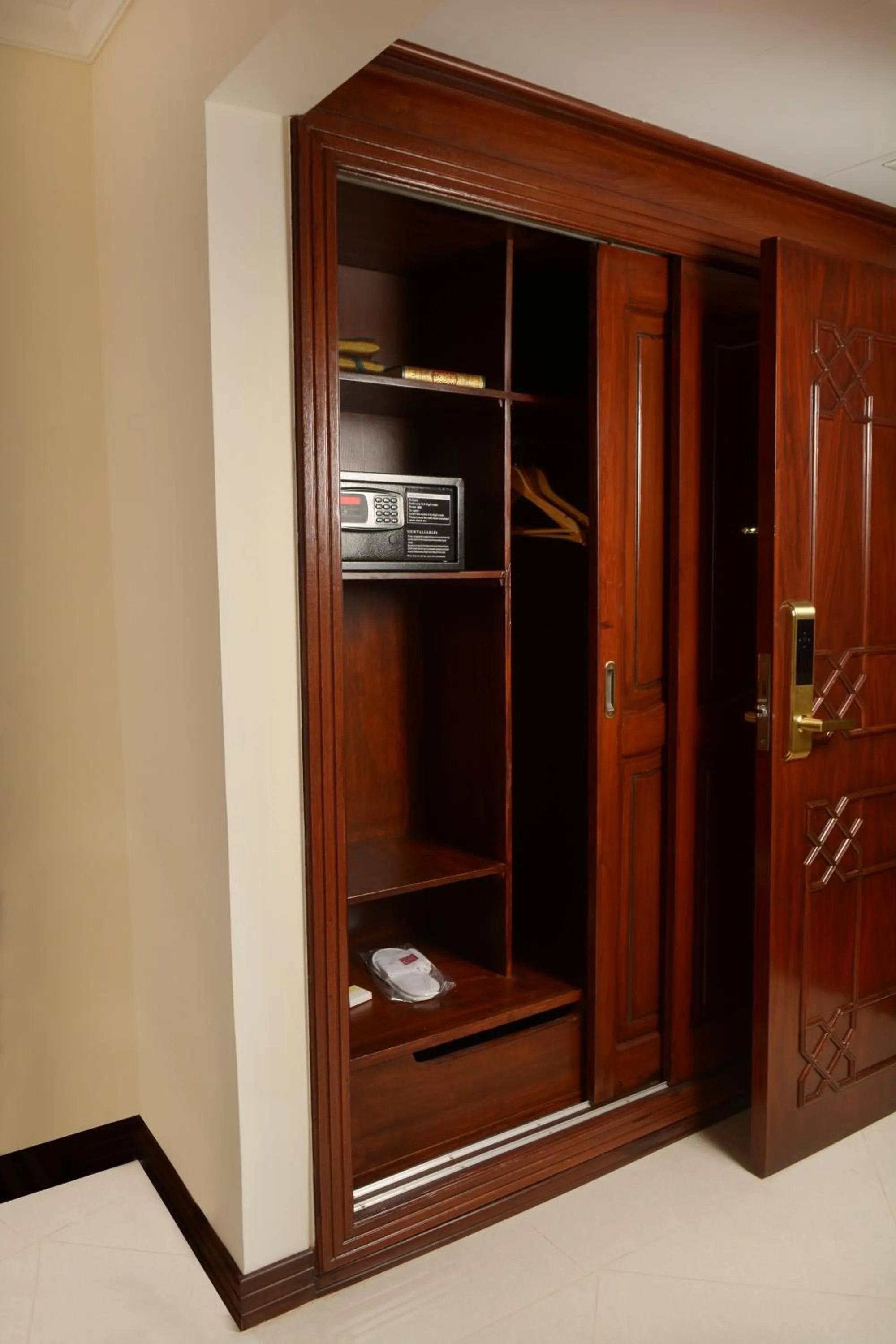 Superior King Room in Islamabad Regalia Hotel