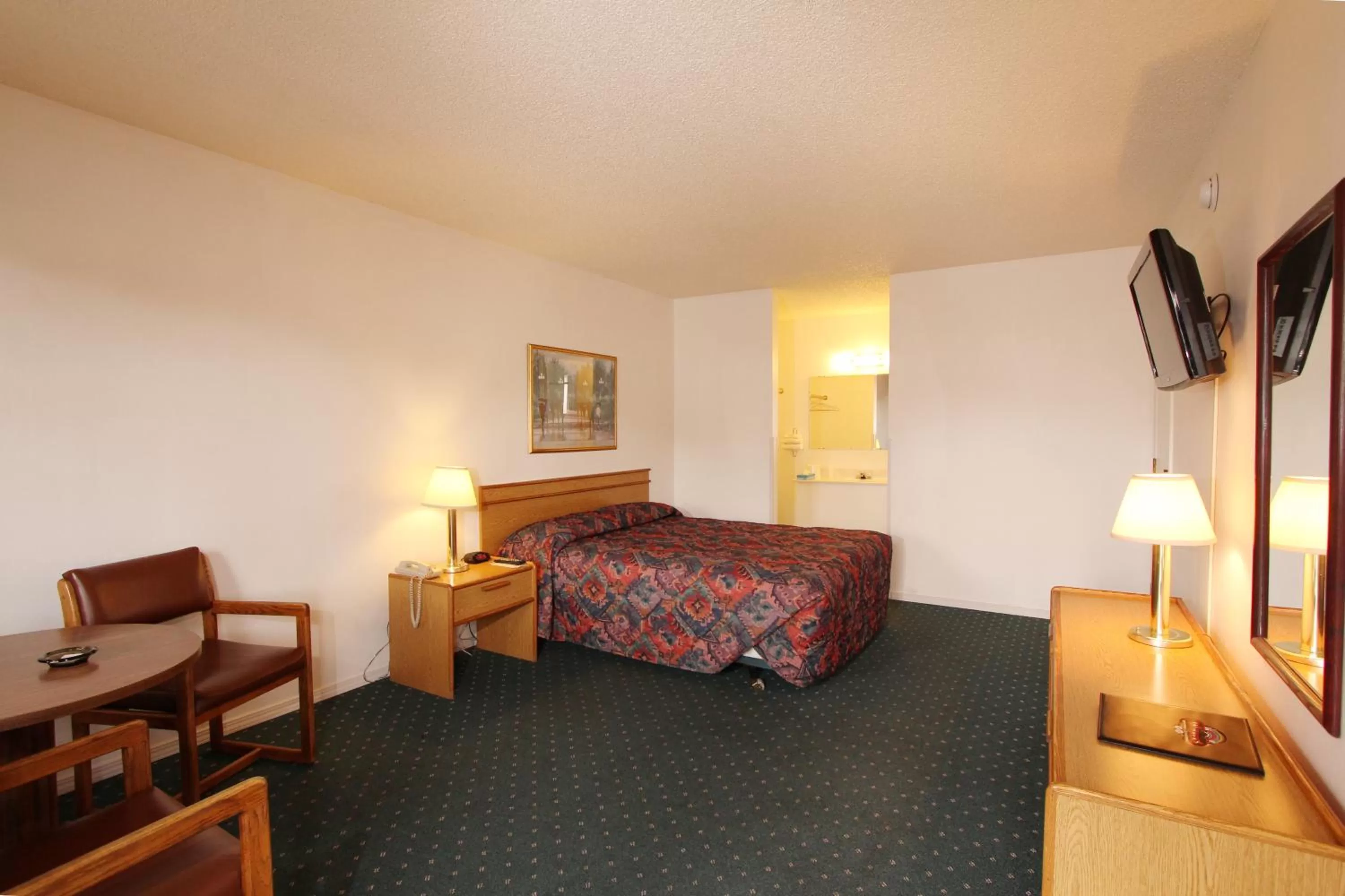 Deluxe King Room in Winners Inn Casino