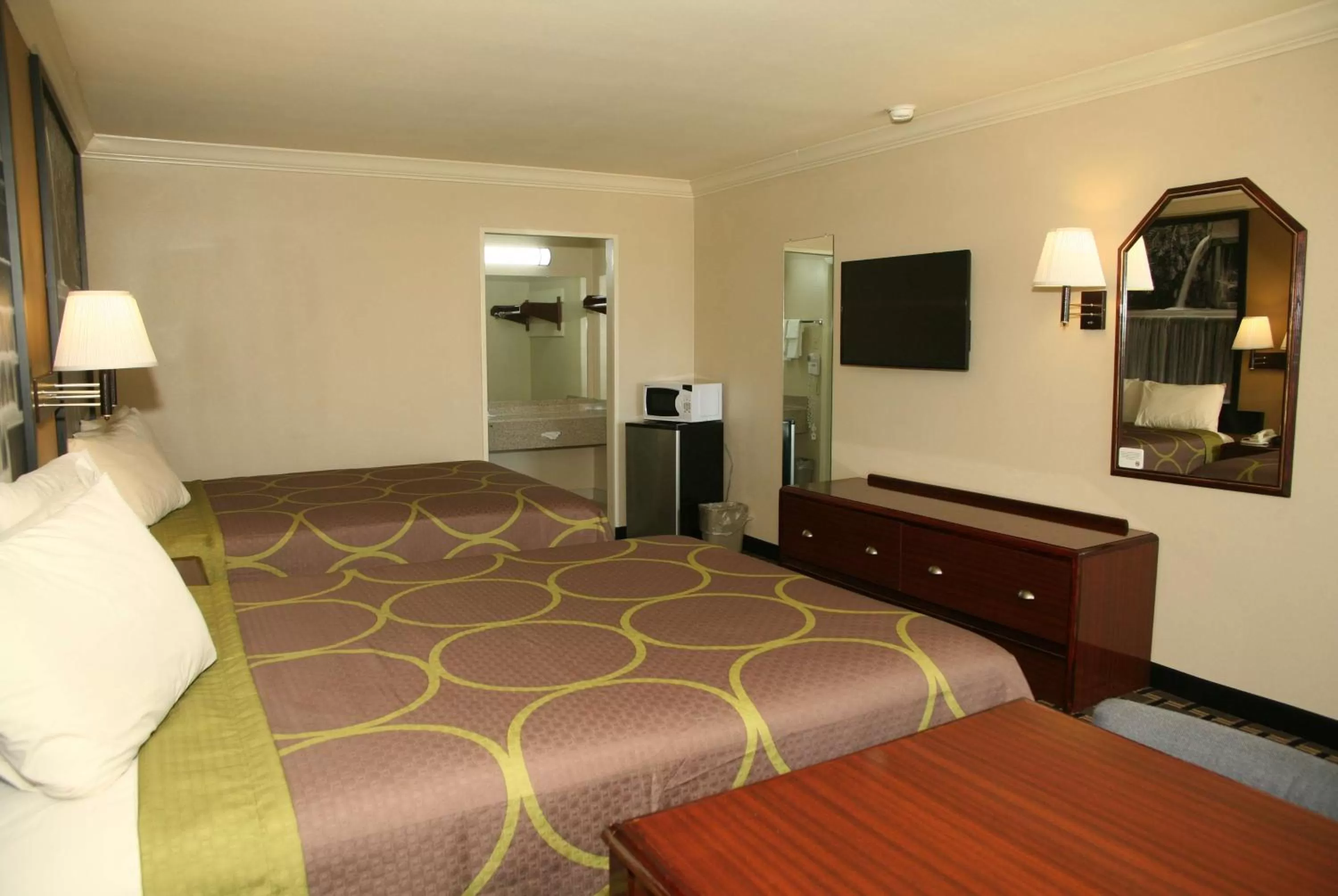 Double Room - Mobility Access/Non-Smoking in Super 8 by Wyndham Tyler TX