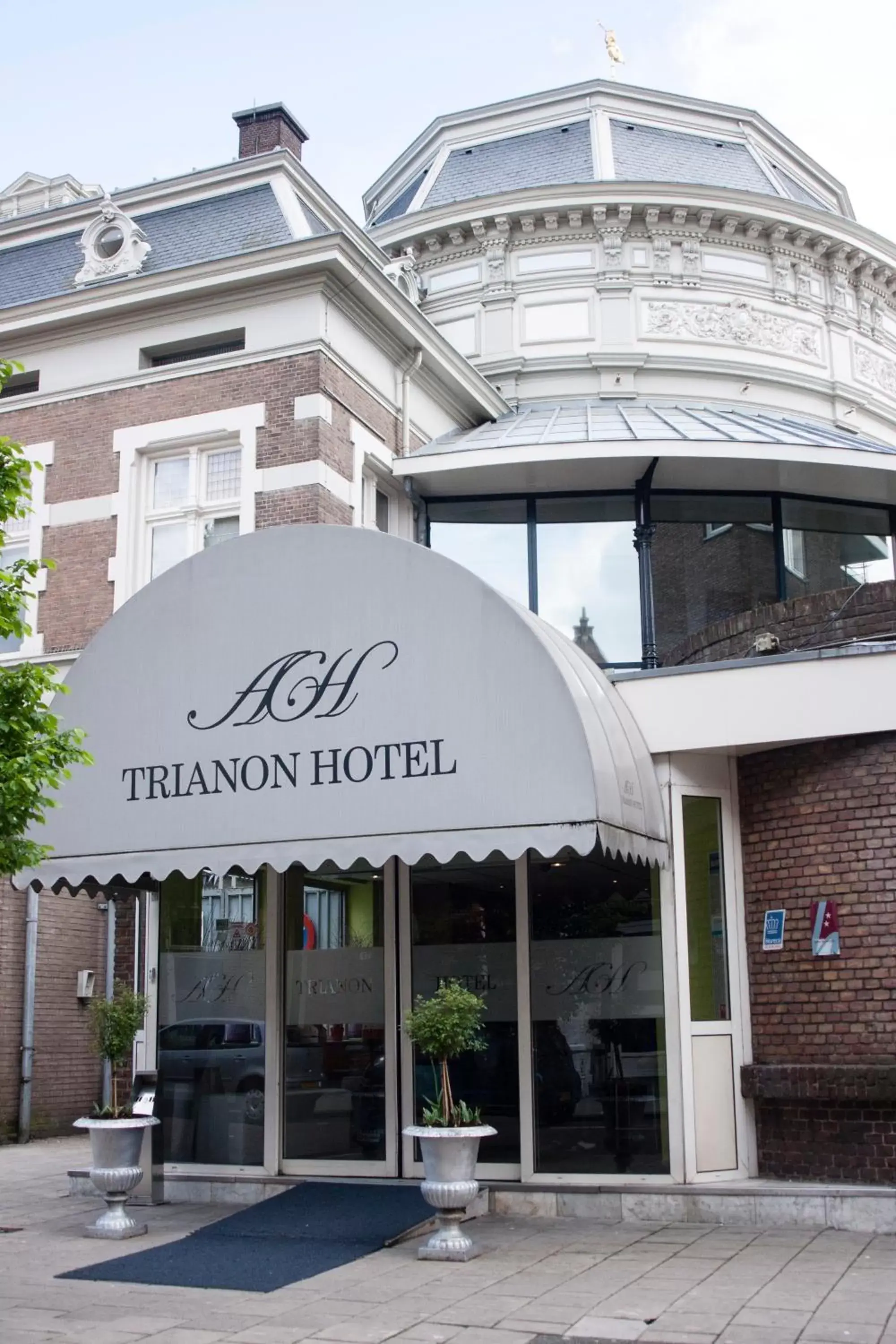 Budget Trianon Hotel Budget Trianon Hotel