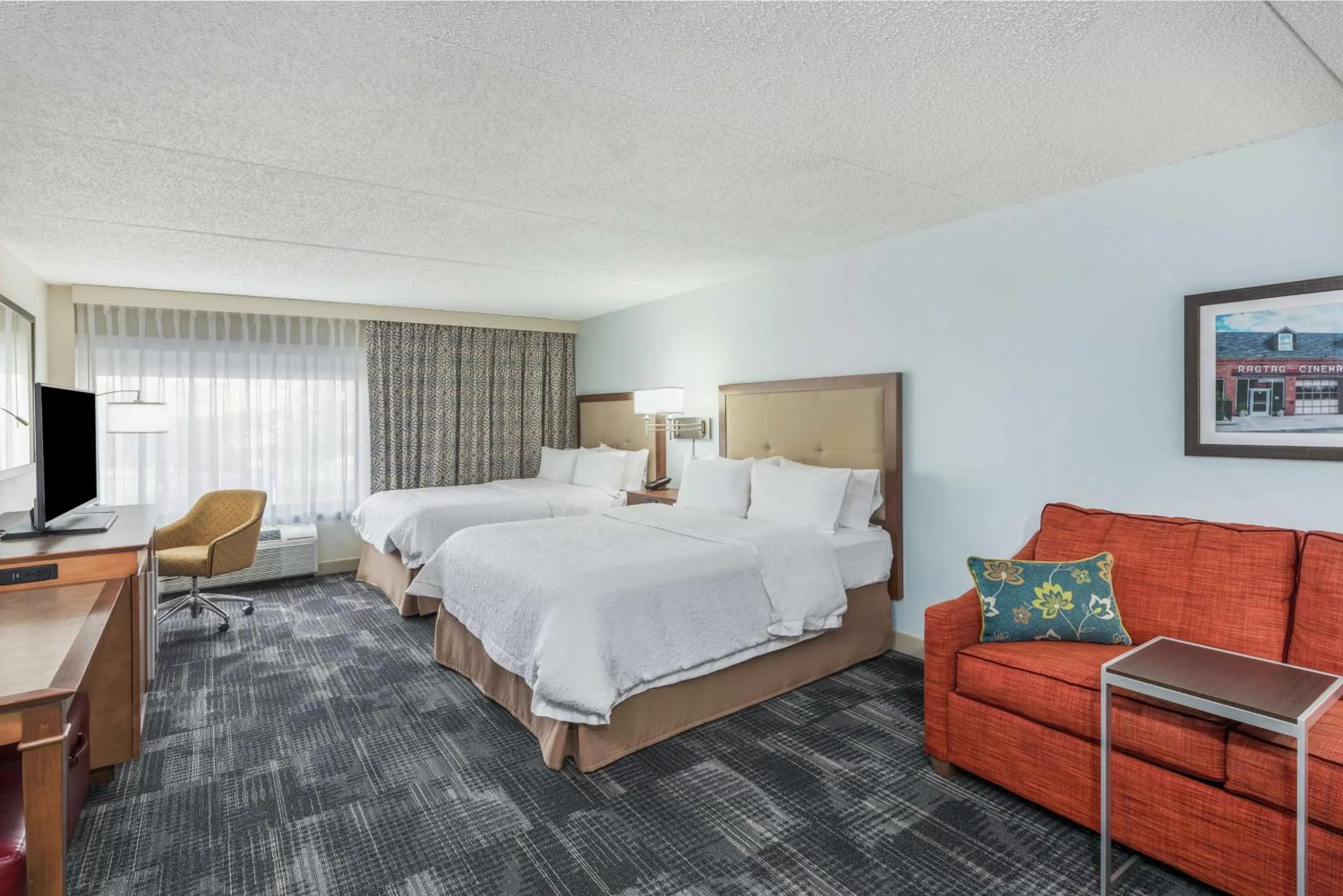 Queen Room with Two Queen Beds and Sofa Bed - Non-Smoking in Hampton Inn Columbia