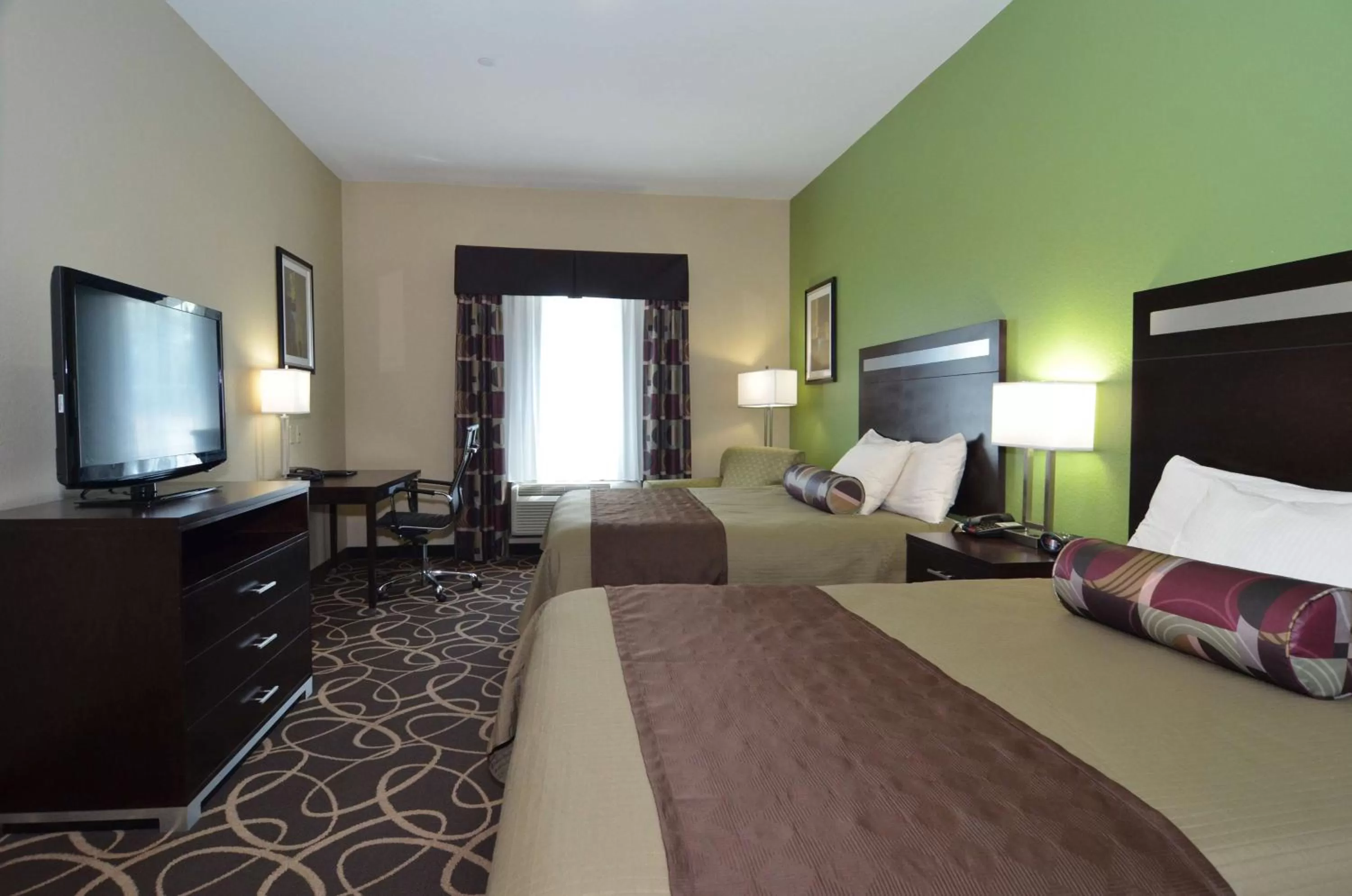 Queen Room with Two Queen Beds - Non-Smoking in Best Western Plus Kenedy Inn