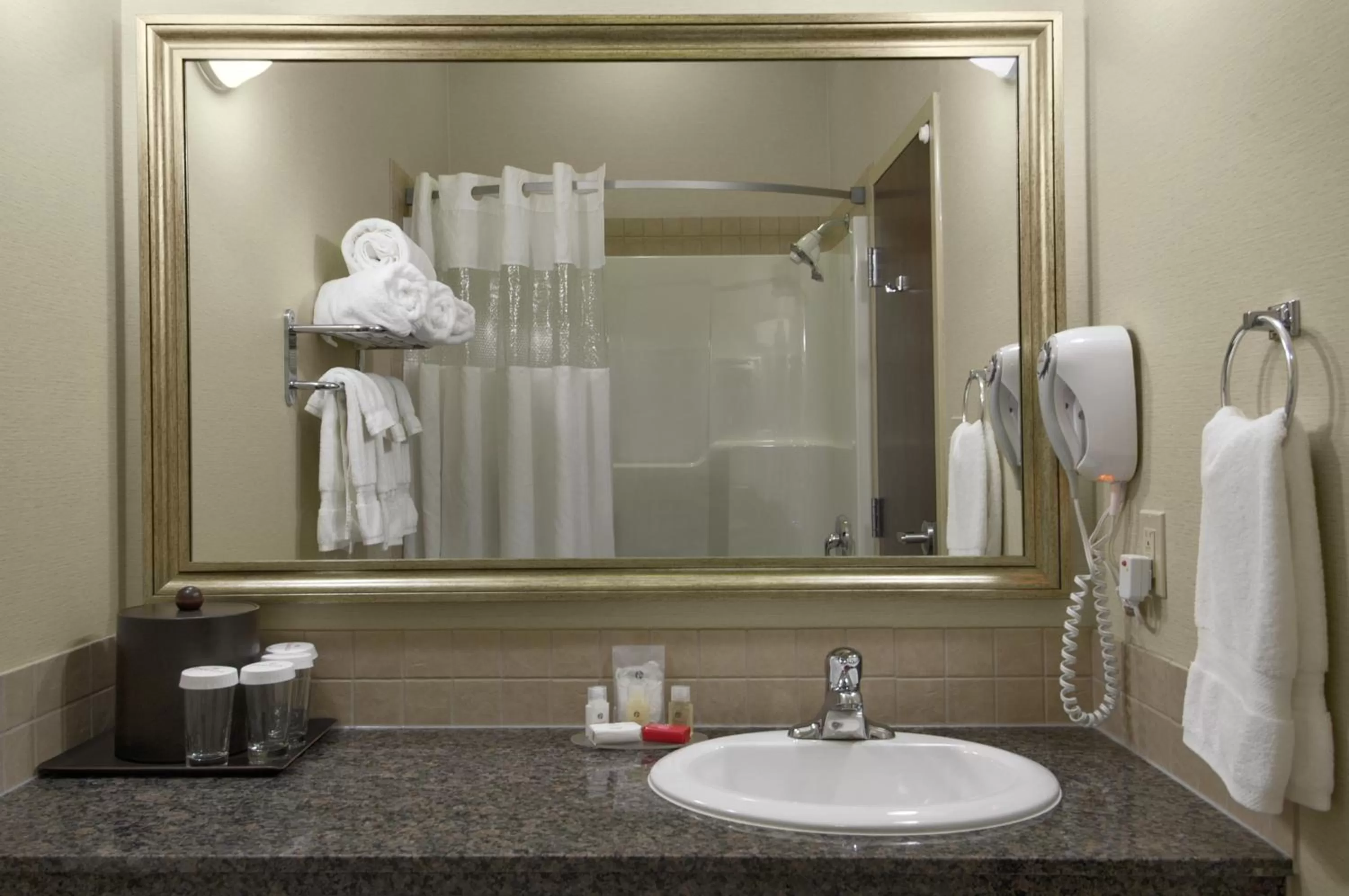 King Room - Disability Access - Non-Smoking in Ramada by Wyndham Westlock