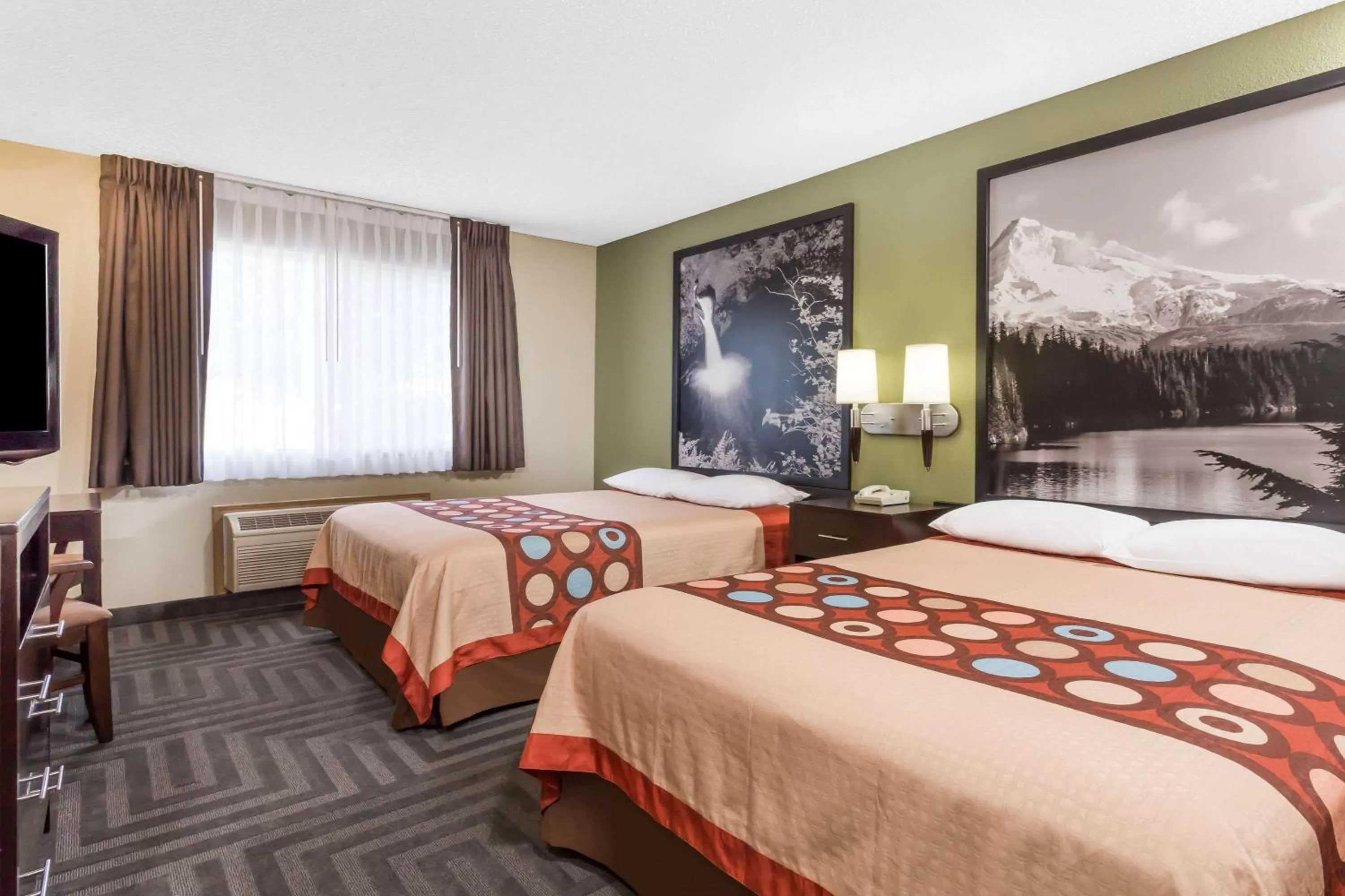 Queen Room with Two Queen Beds - Non-Smoking in Super 8 by Wyndham LaGrande