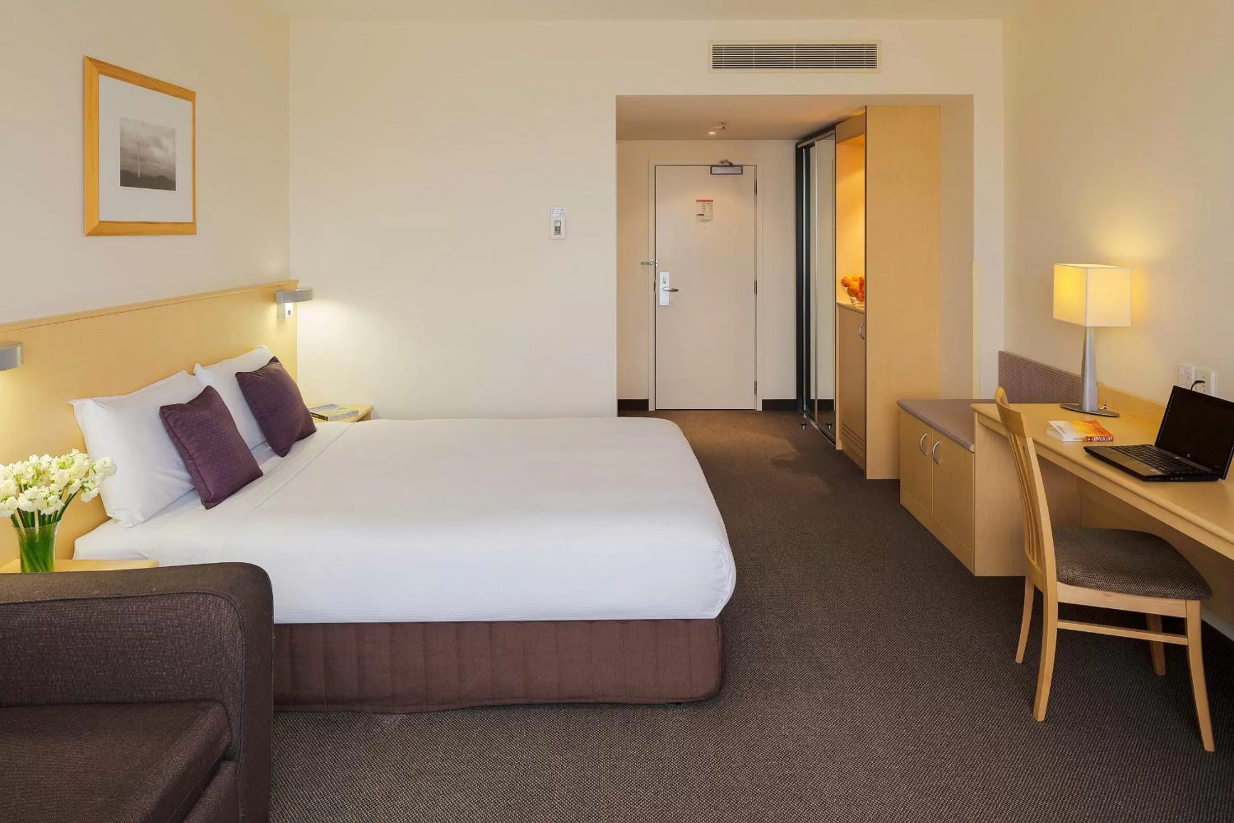 Tower Superior Room - single occupancy in Distinction Palmerston North Hotel & Conference Centre