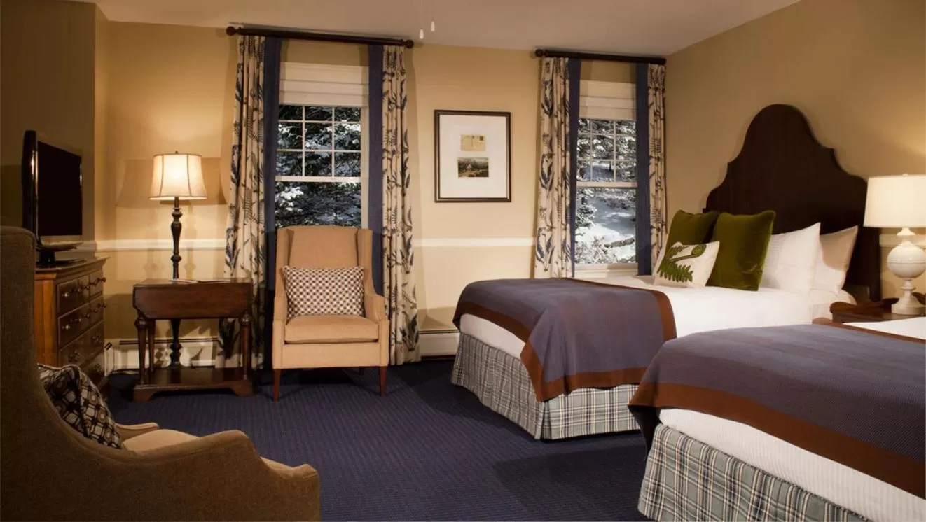 Deluxe Queen Room with Two Queen Beds in Omni Bretton Arms Inn at Mount Washington Resort