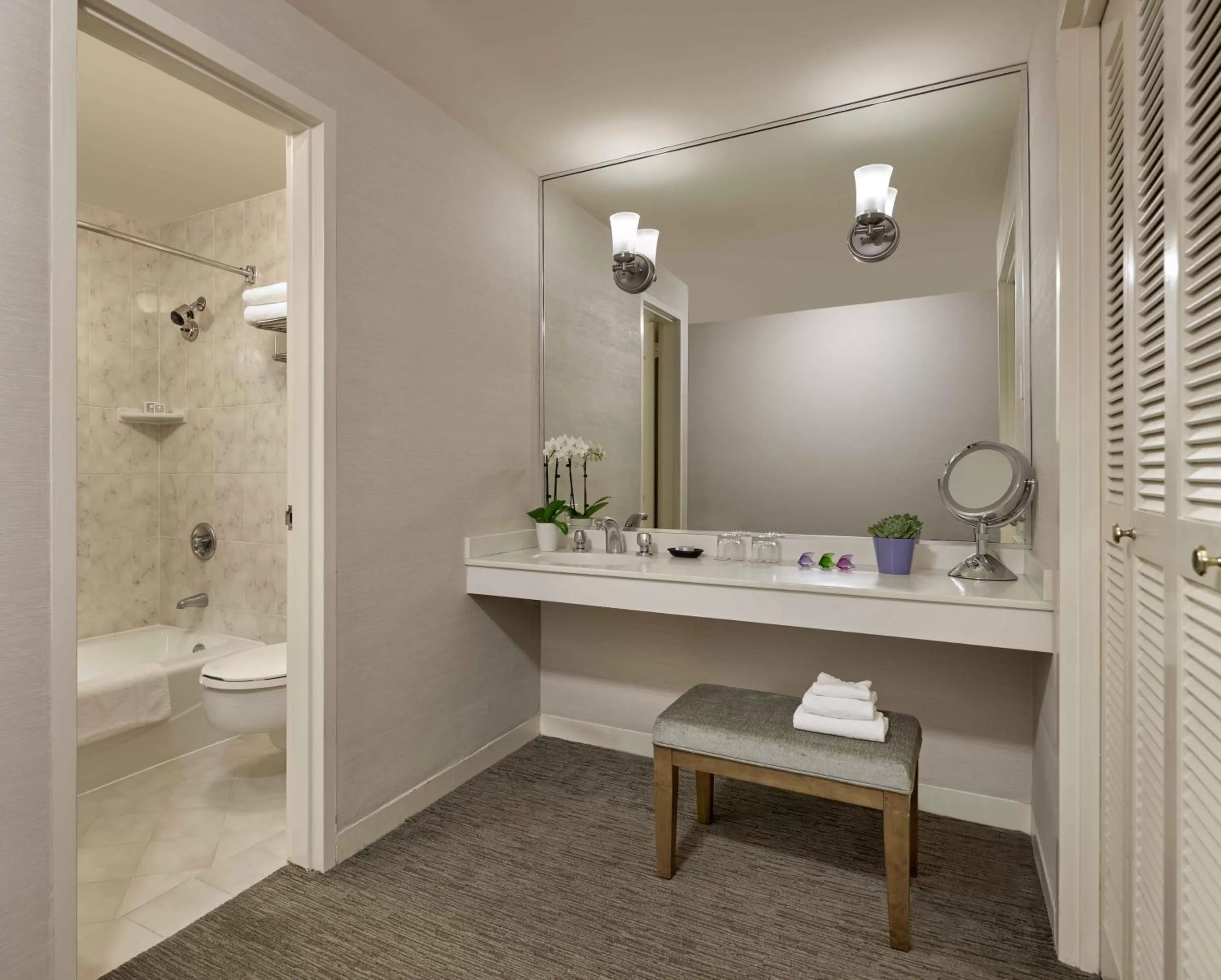 Premier King Room in Handlery Union Square Hotel