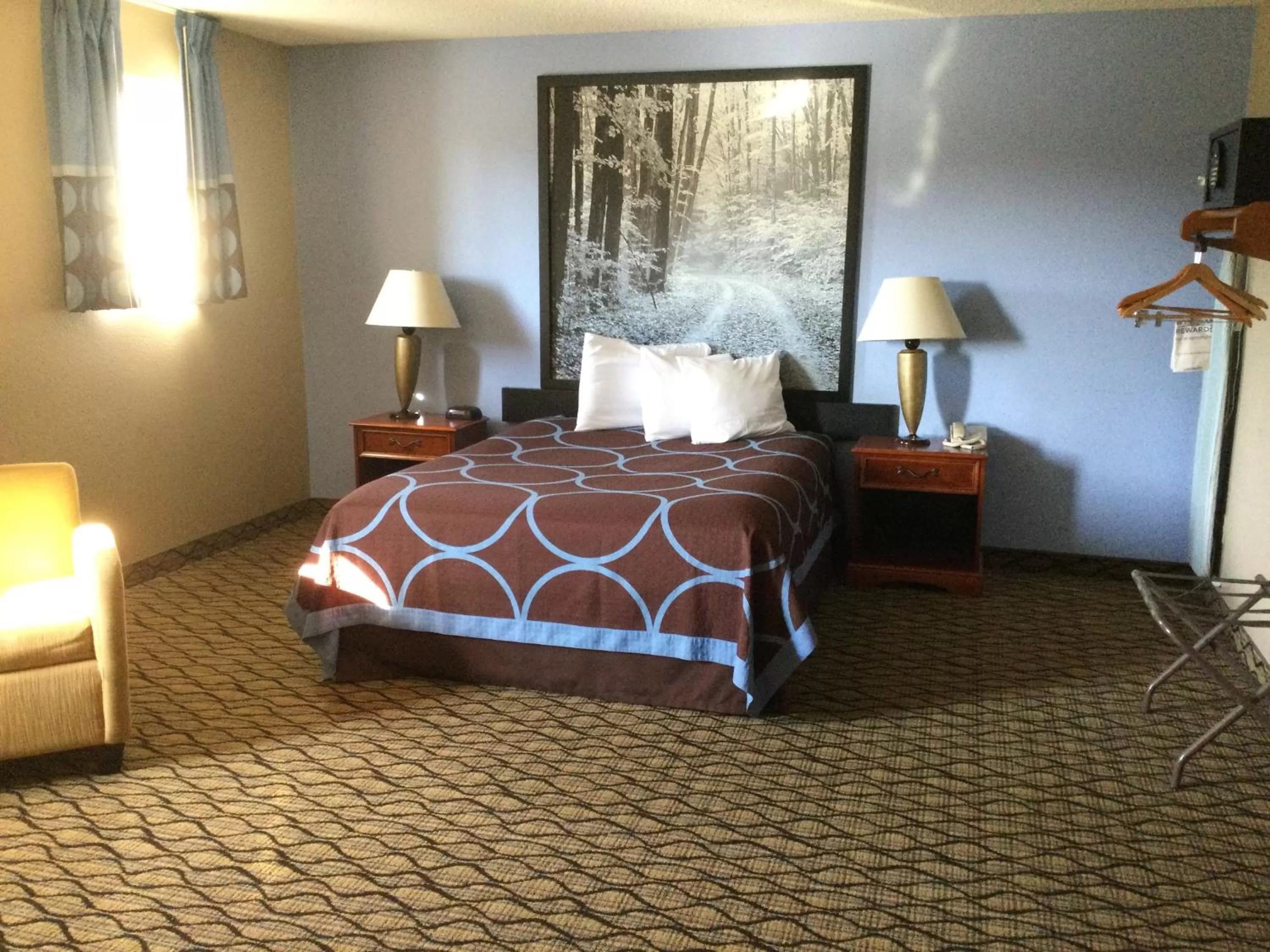 Queen Studio Suite - Non-Smoking in Super 8 by Wyndham Adrian