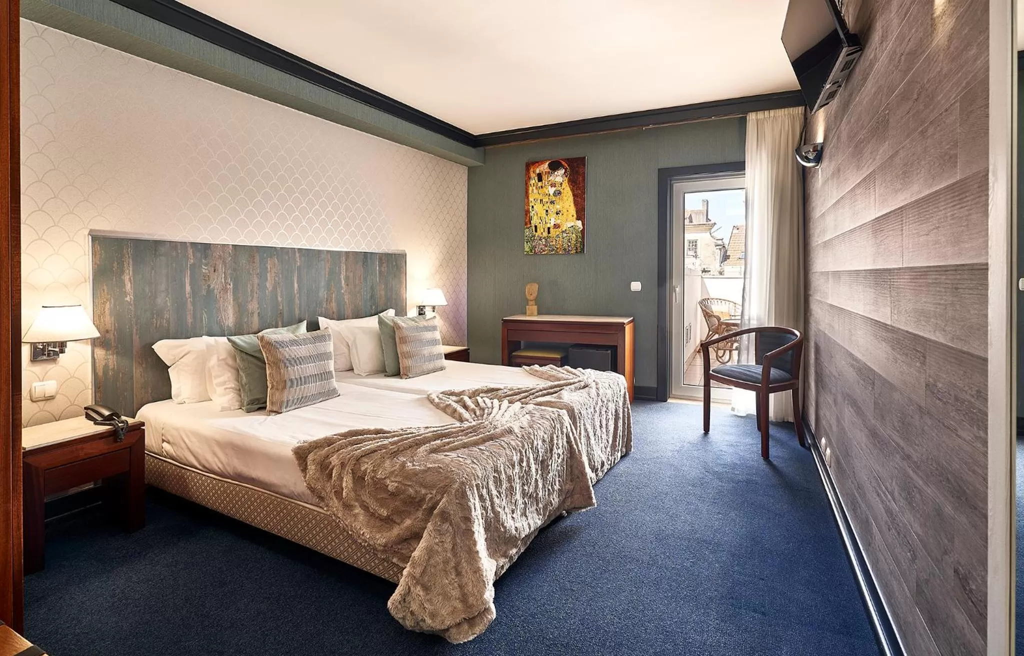 Twin Room in Galeria Suite Hotel