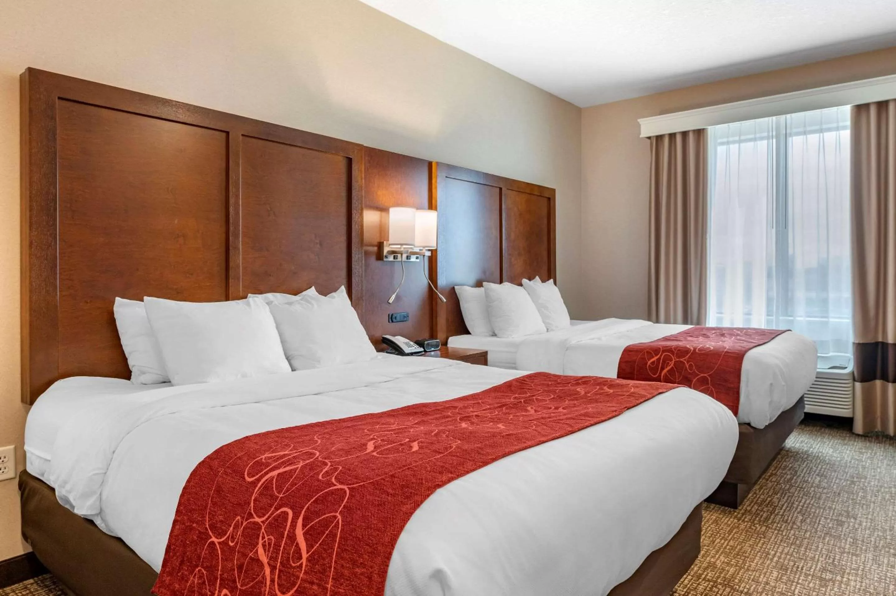 Queen Room with Two Queen Beds - Non-Smoking in Comfort Suites Columbus Airport