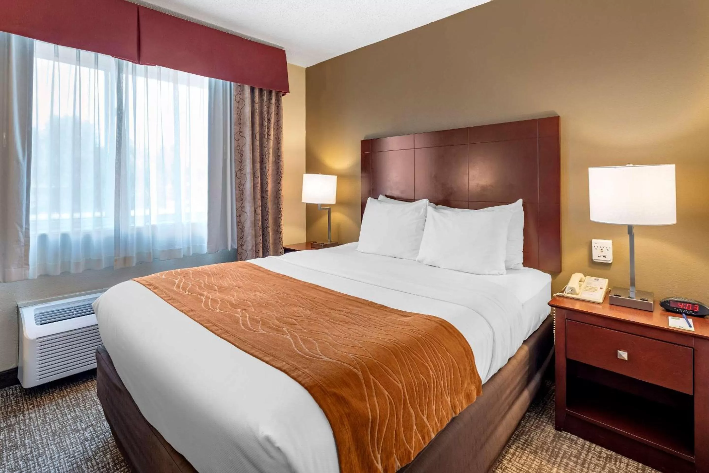 Queen Suite in Comfort Inn & Suites Kelso - Longview