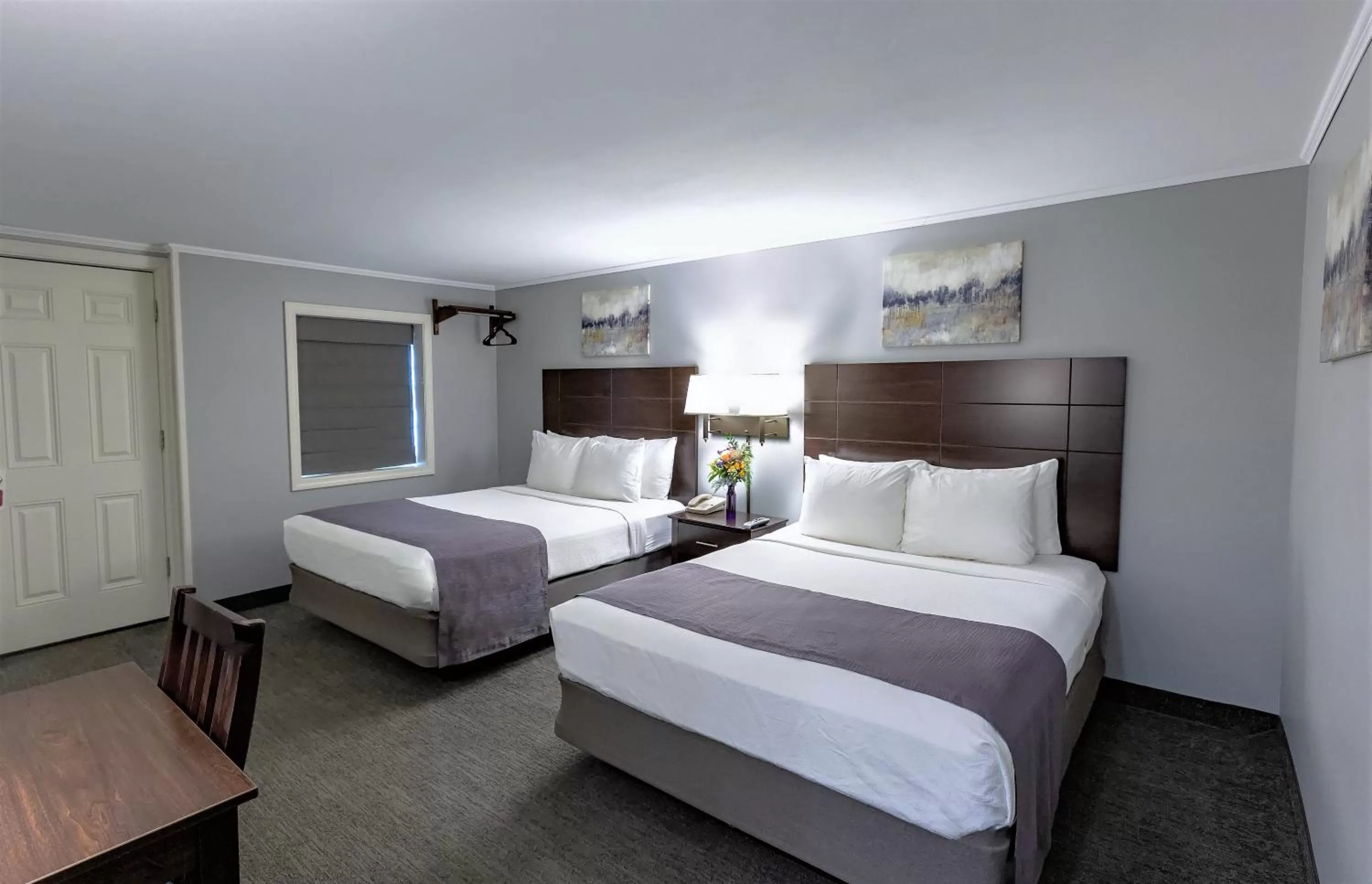 Standard Queen Room with Two Queen Beds in Mt. Madison Inn & Suites